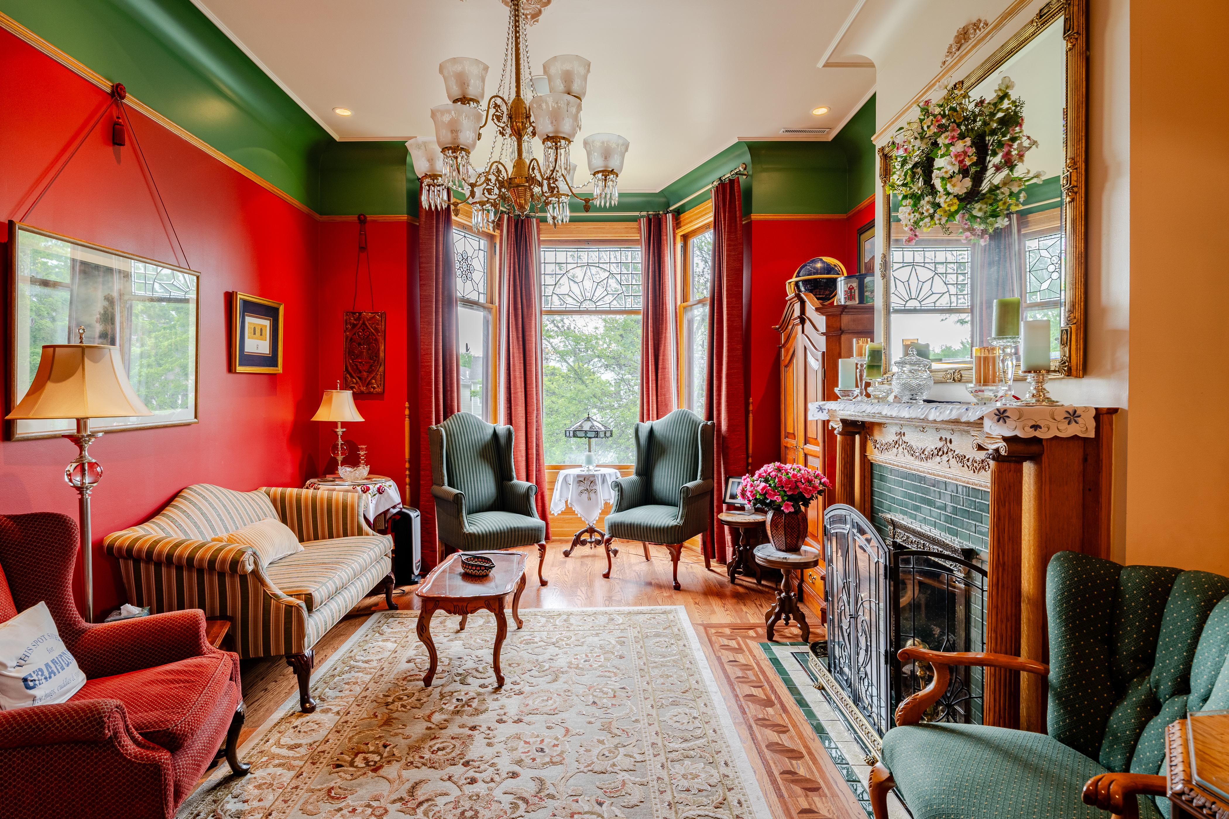 Private Twin Bedroom with Private Bathroom in Lake View, Chicago