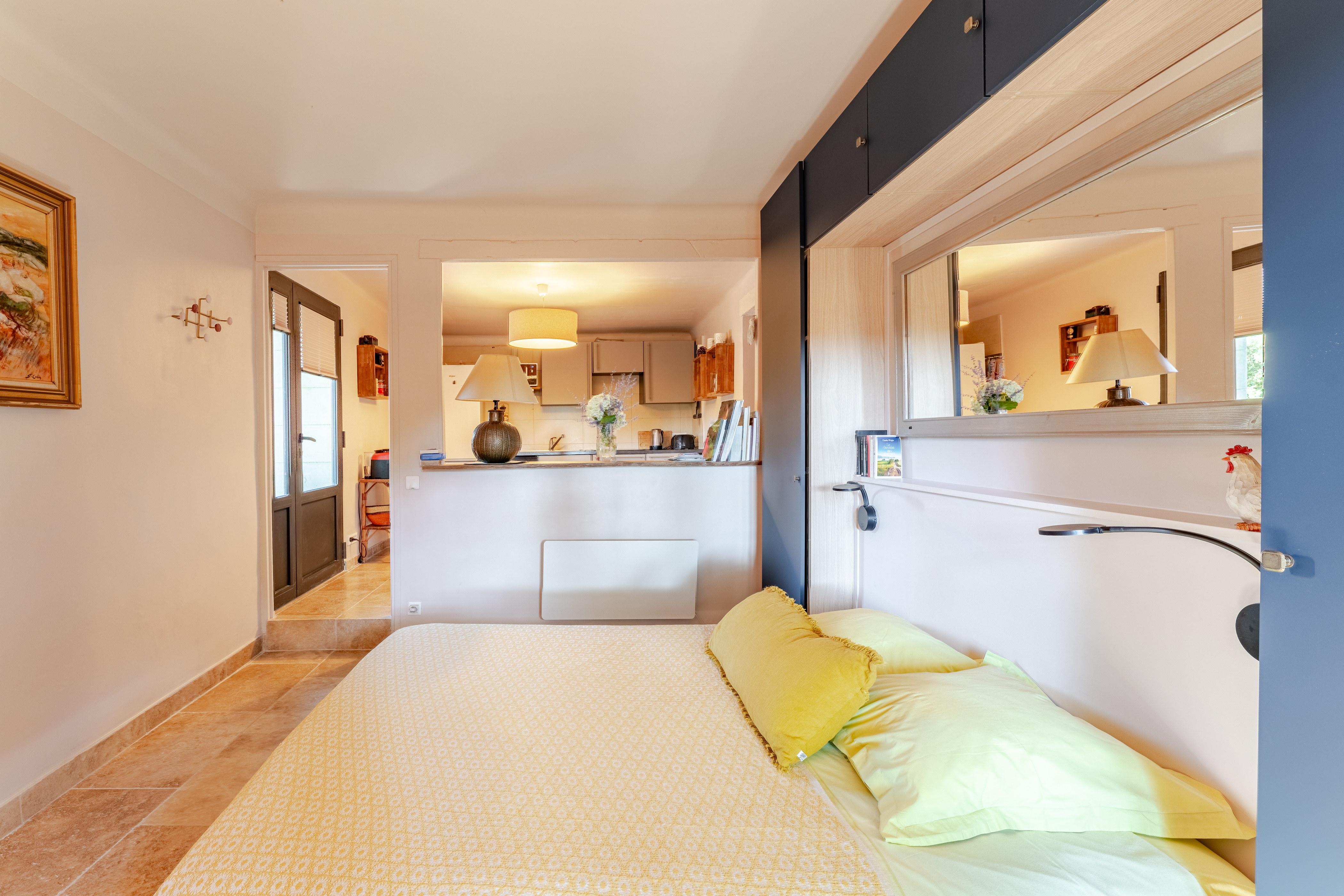 Studio rental in Provençal farmhouse