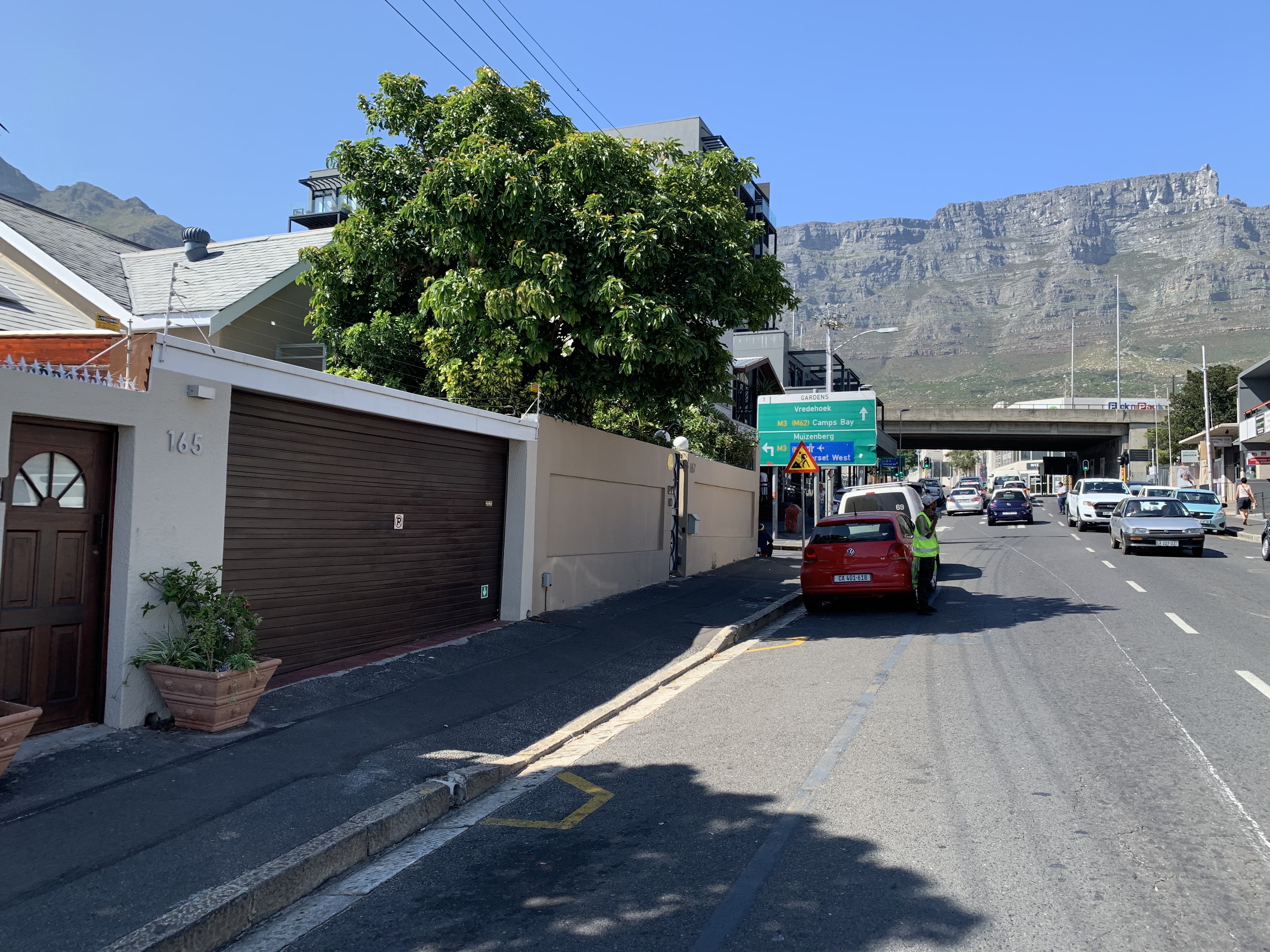 No2 CapeTown 165 Buitenkant can book nr 1 for 4 in Ward 77, Cape Town
