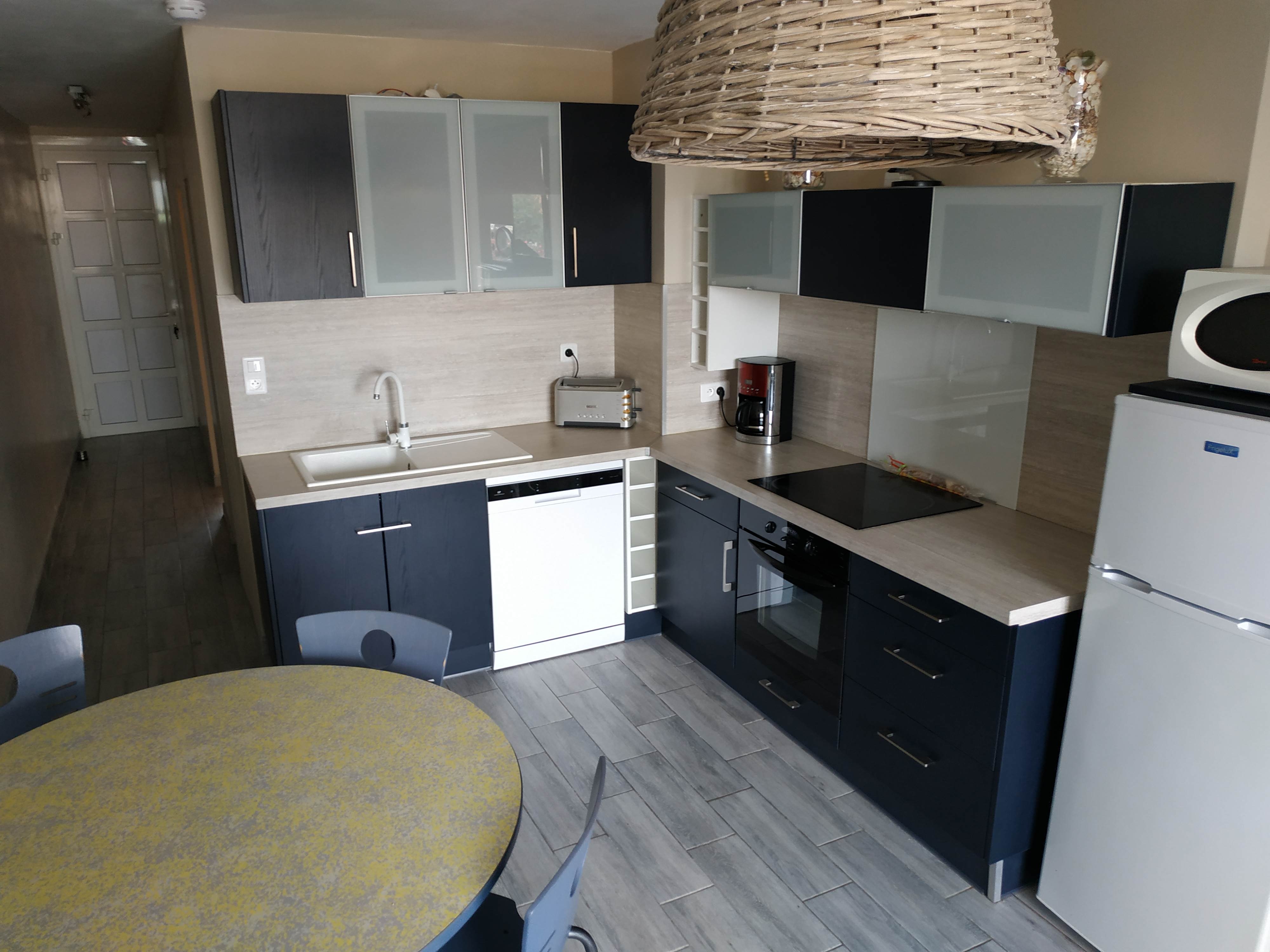 T3 all family comfort, 100 m beach, parking