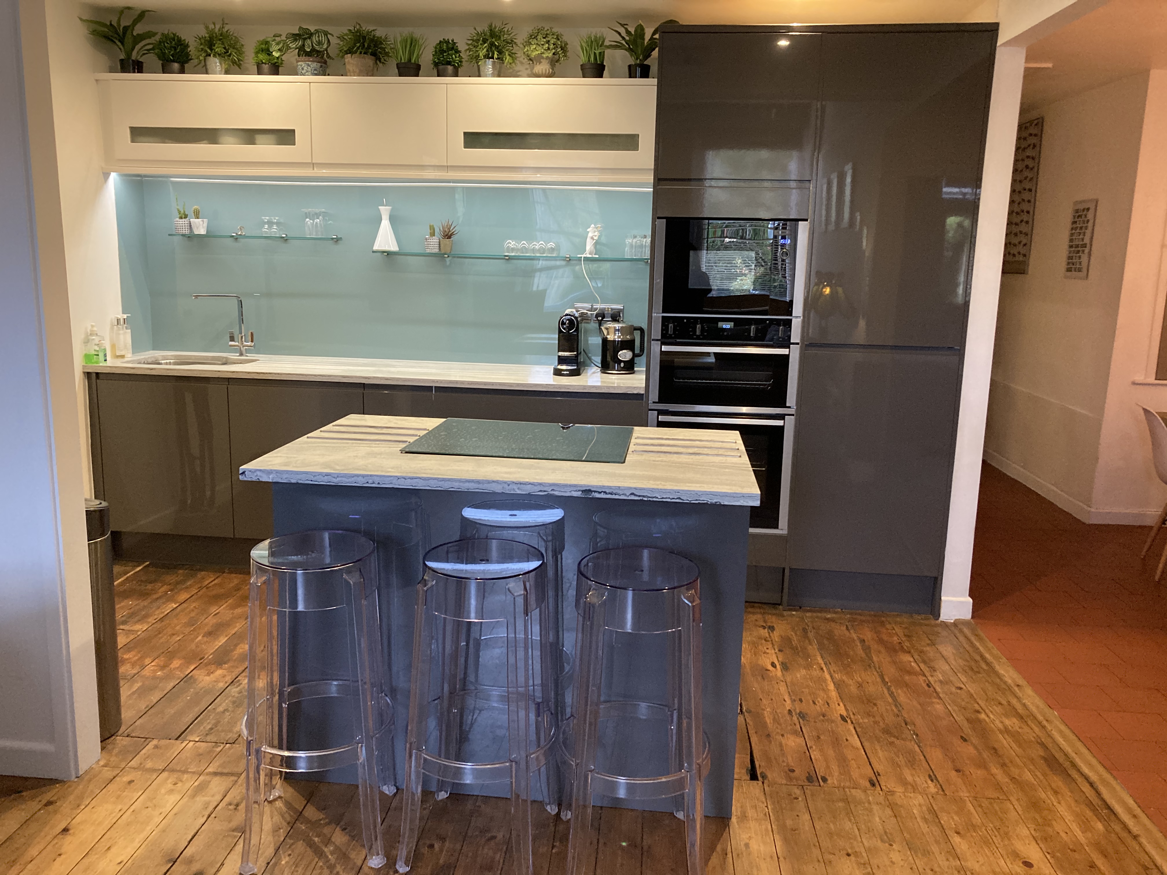 1 Mile from Bath centre. Grade 1 Georgian flat