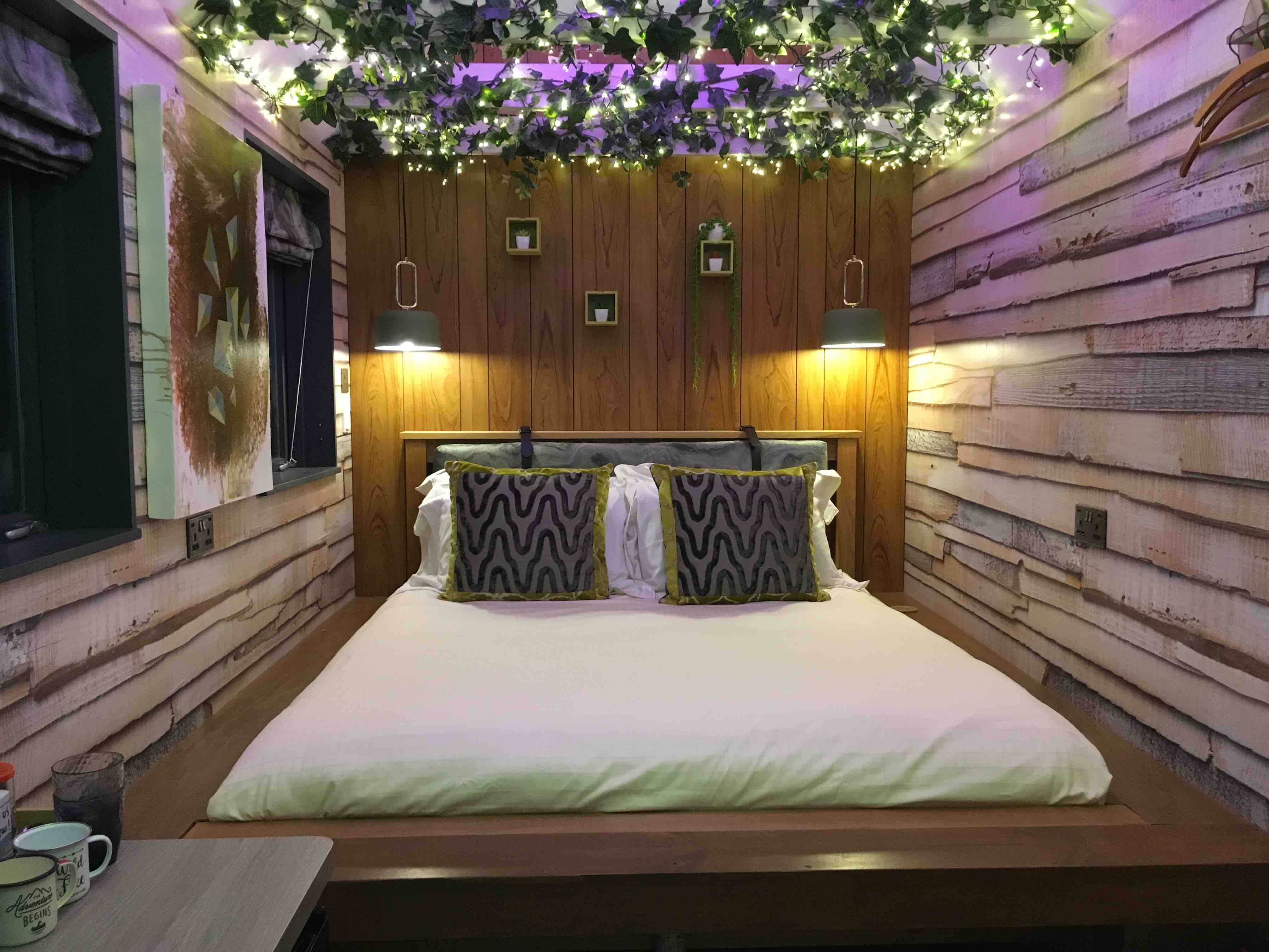 Cosy Scandi Hut a stroll from Windermere's Lakes