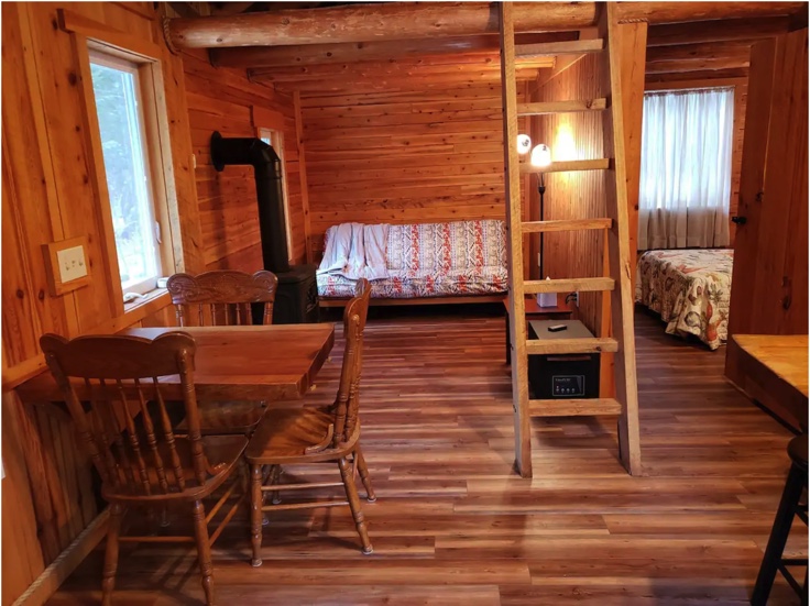 Itsy Bitsy Cabin Tiny houses for Rent in Togo, Minnesota, United