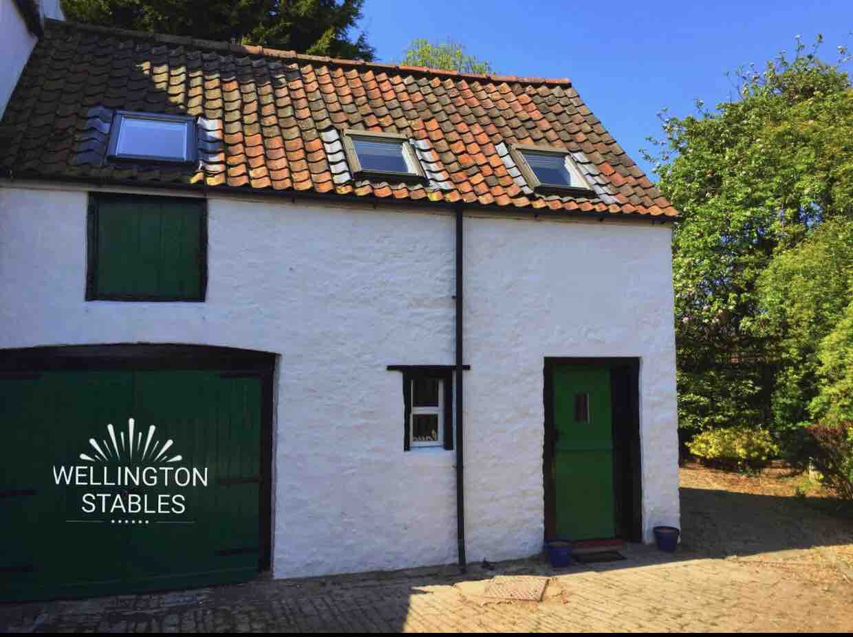 “Converted Old Stables” in Avonmouth & Lawrence Weston, Bristol