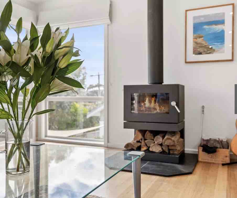 Tree Top Beach House with Ocean Views & Spa in Surf Coast, Barwon South West Vic