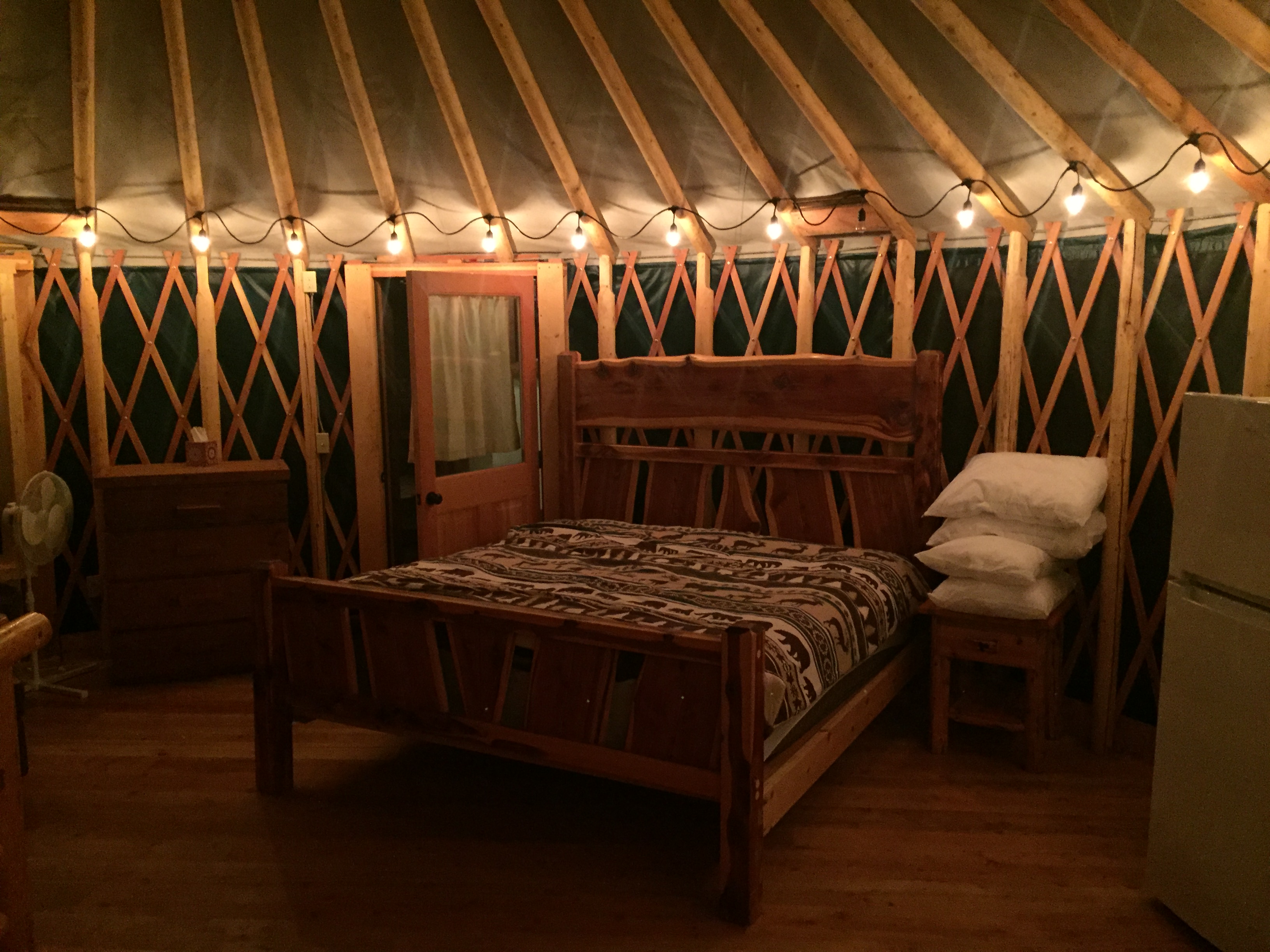 Stay uniquely @GNP- Yurtsville Retreat Green