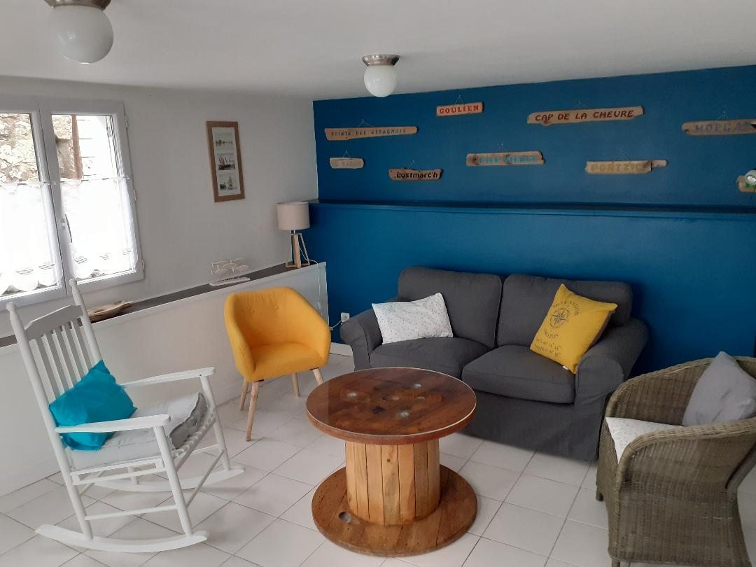 House in Morgat near beach