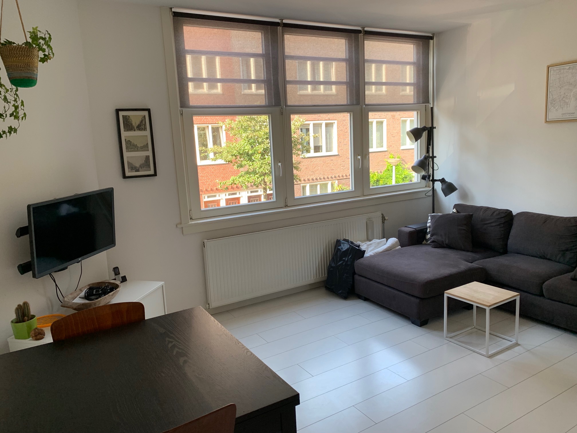 Cosy apartment with a canal view — Amsterdam stay
