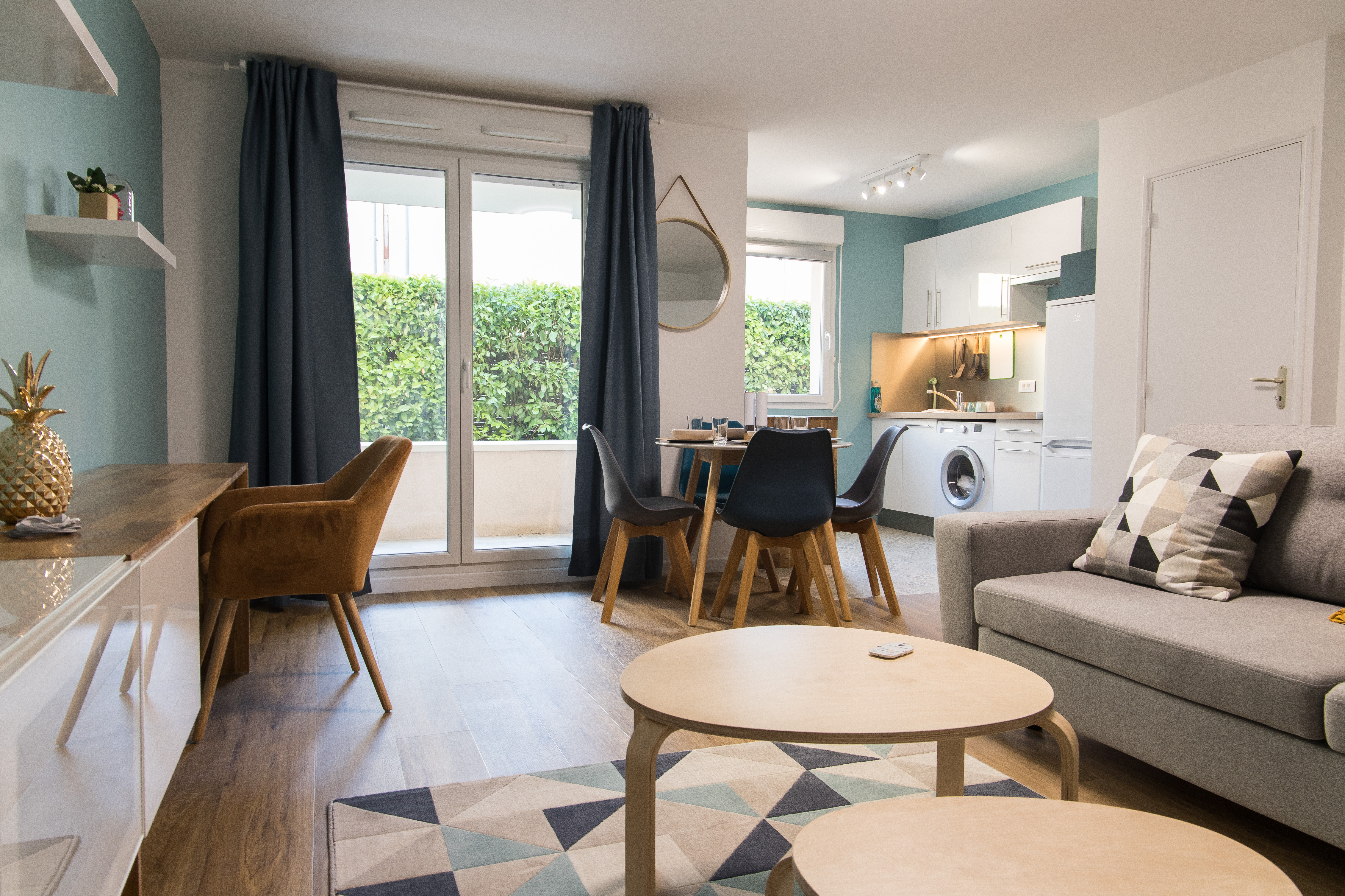 Comfortable suite2 rooms in town next to the Jard