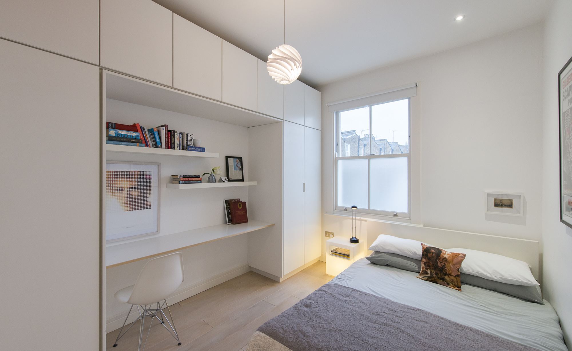 Room in Designer House Notting Hill