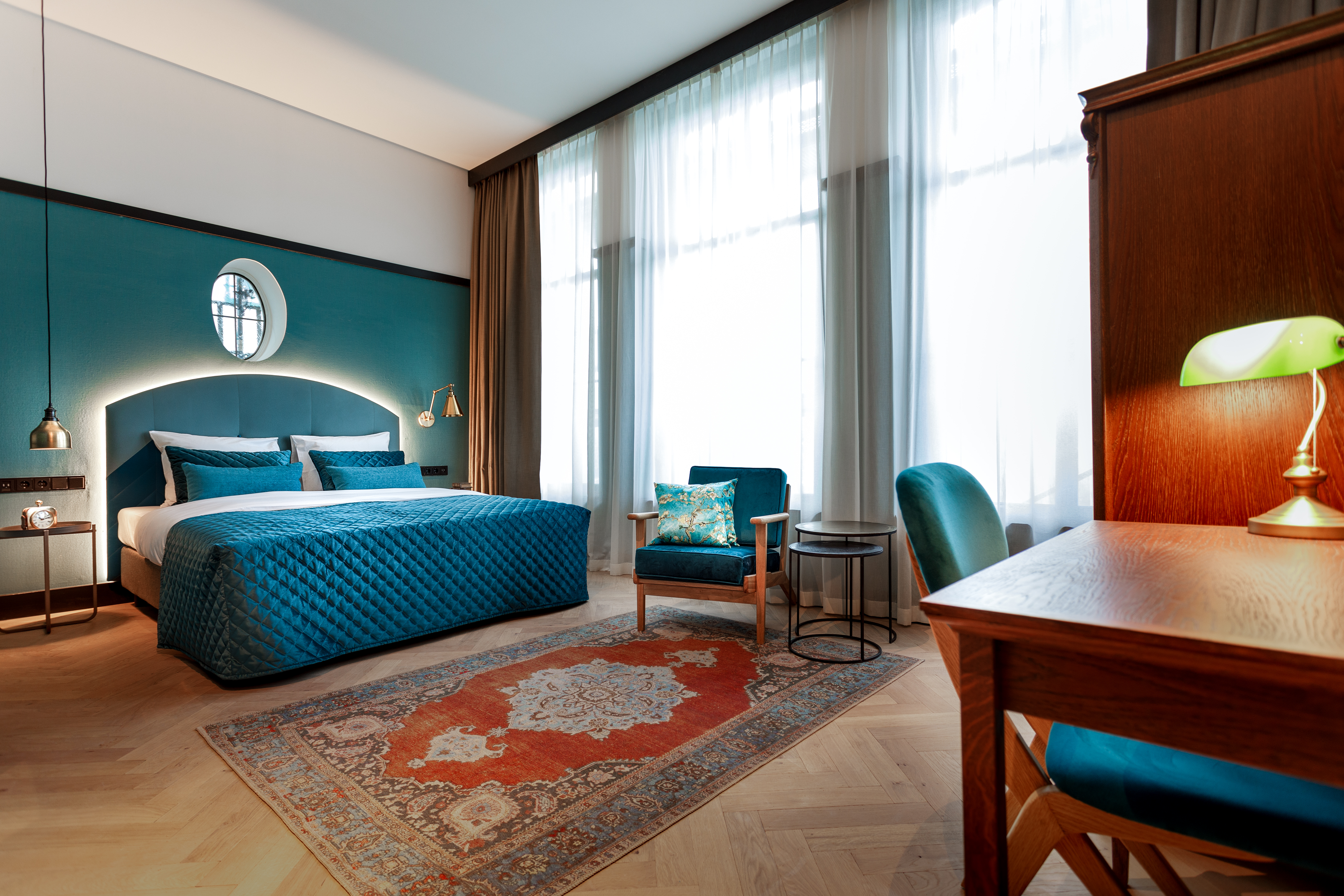 The Hendrick's Hotel: King Quarters — Amsterdam stay
