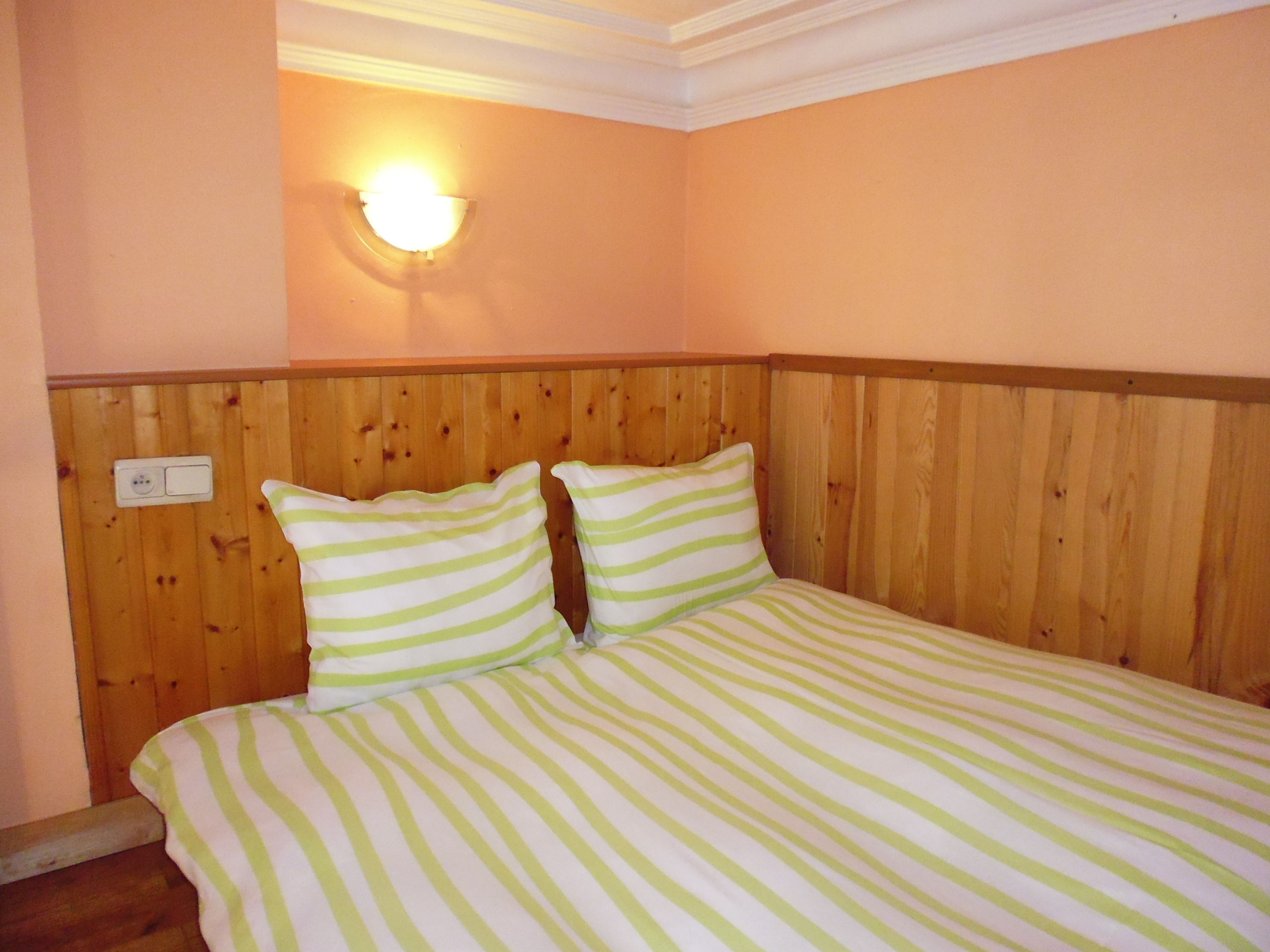 Charming studio near Place Louise in Saint-Gilles, Brussels