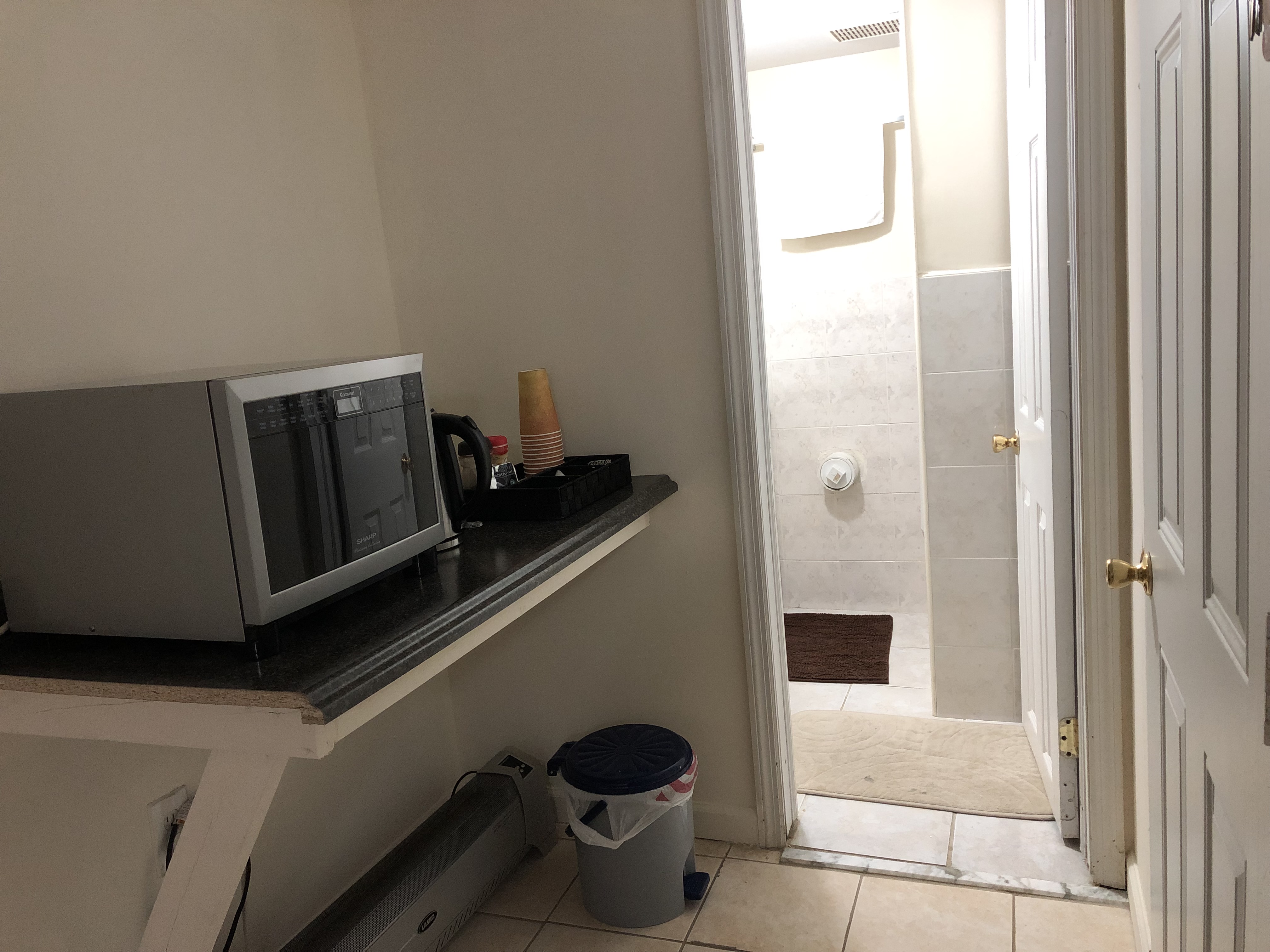 JFK Airport Private Room with Bathroom Room 7