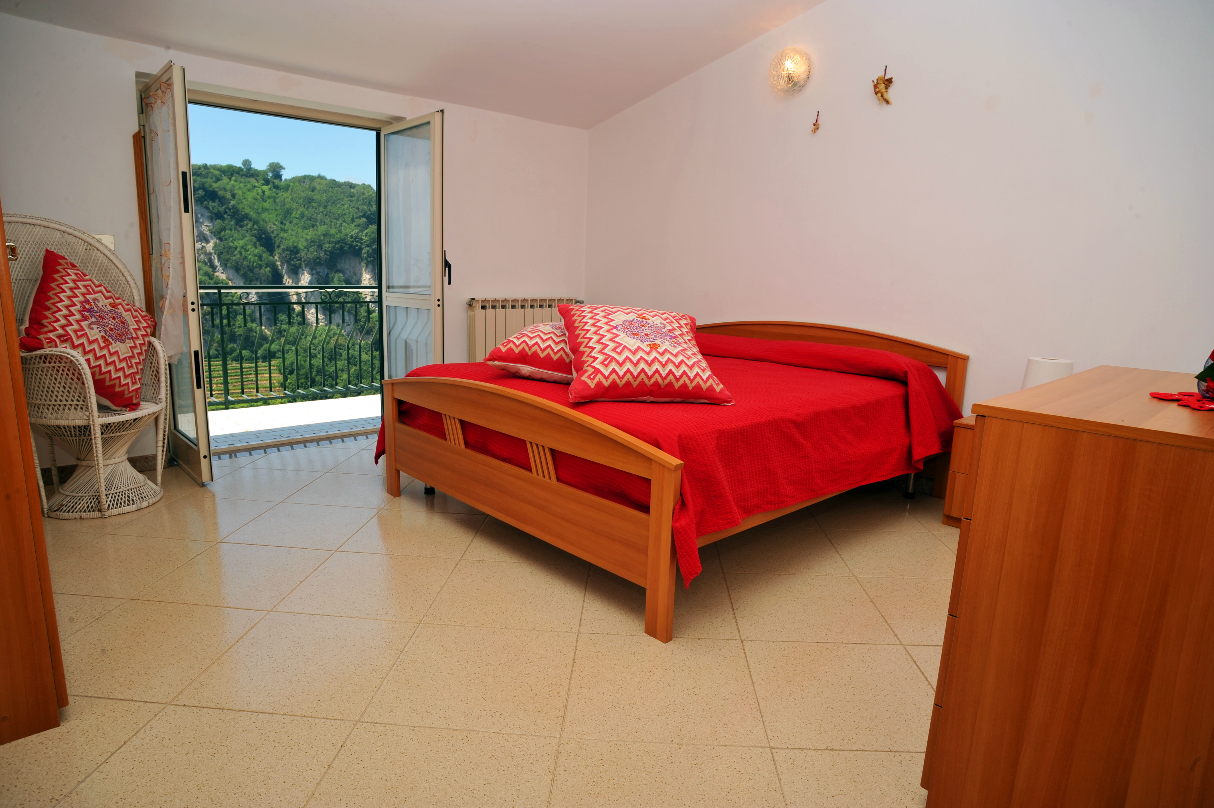 Albachiara apt-hiking Amalfi coast-Path of Gods