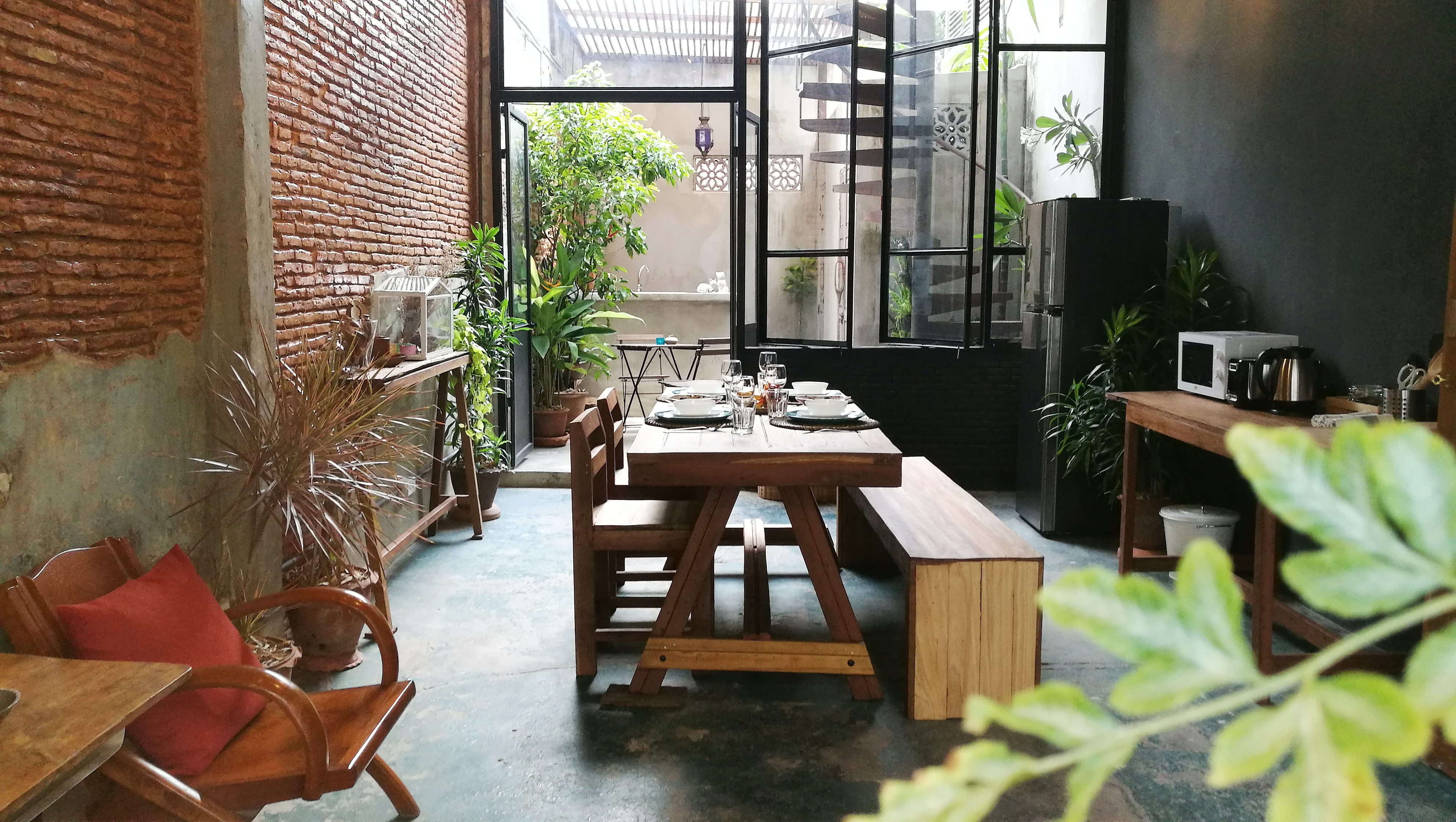 Authentic Heritage Shophouse Bkk’s Historical Area
