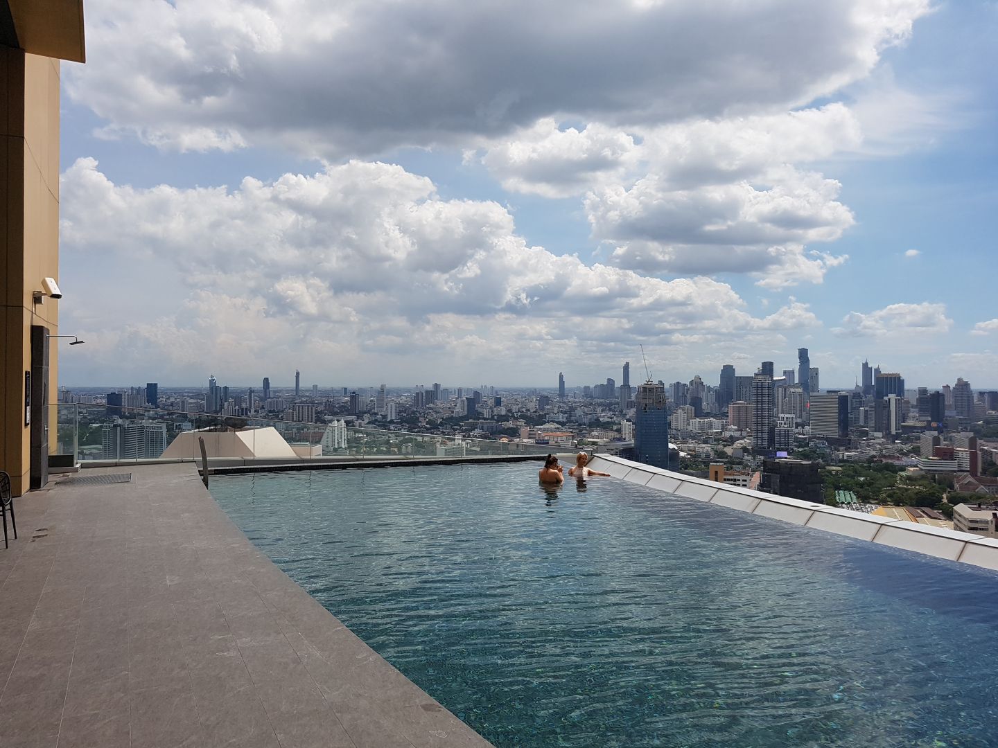 Infinity Pool41 Luxury Sukhumvit 24 Bts PhromPhong