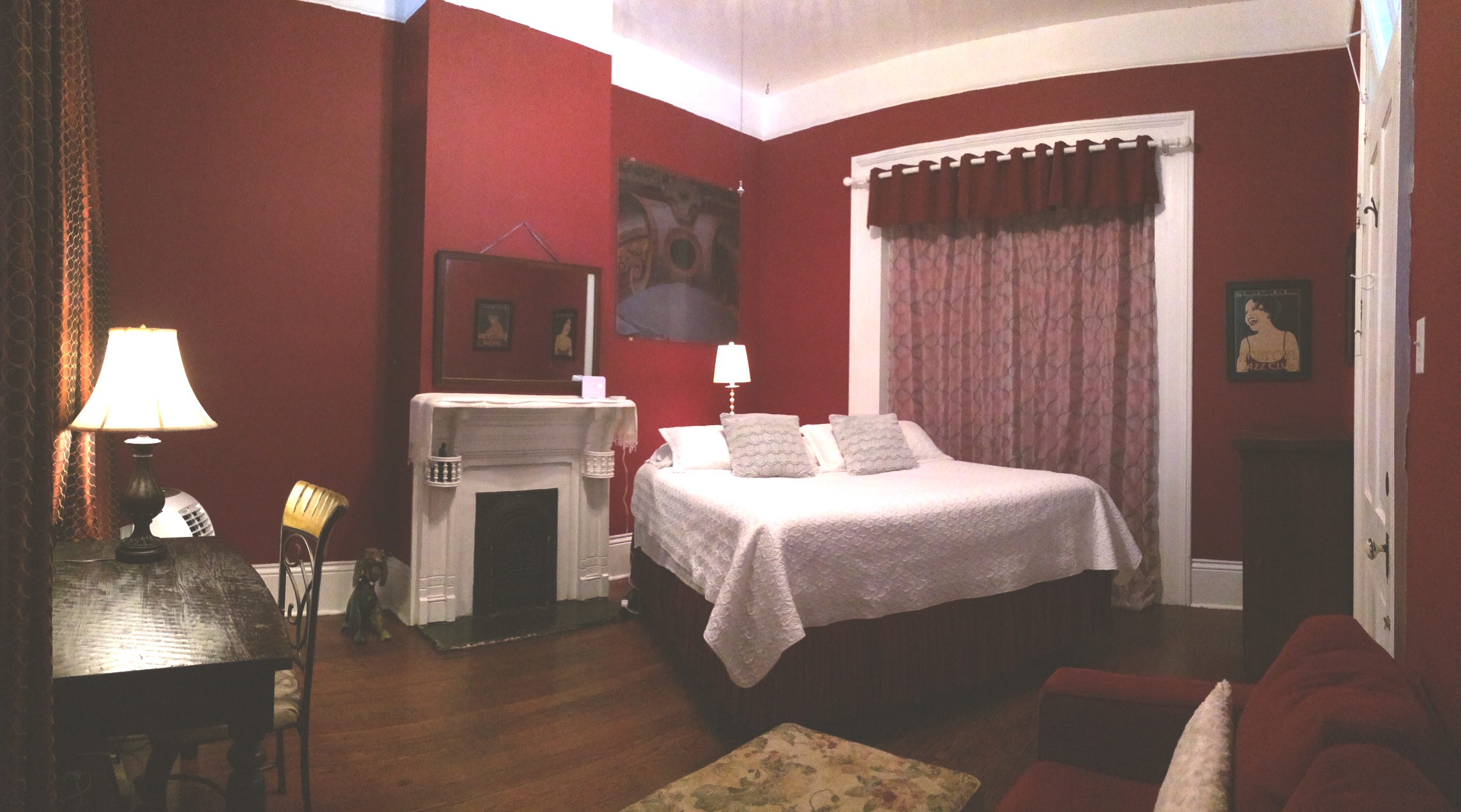 Frenchmen House "Red Room" in Marigny, New Orleans
