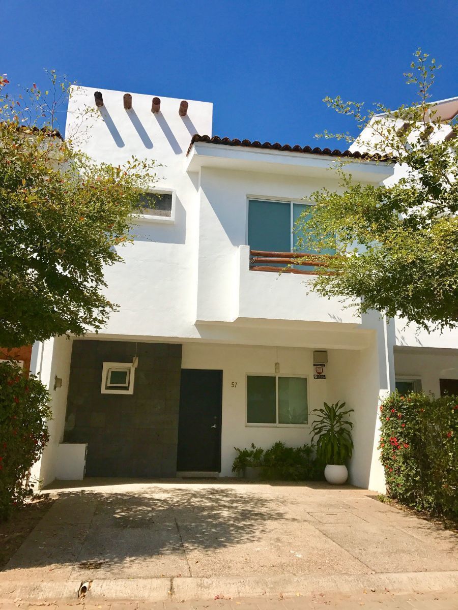 Room for rent, Flamingos, coto very nice