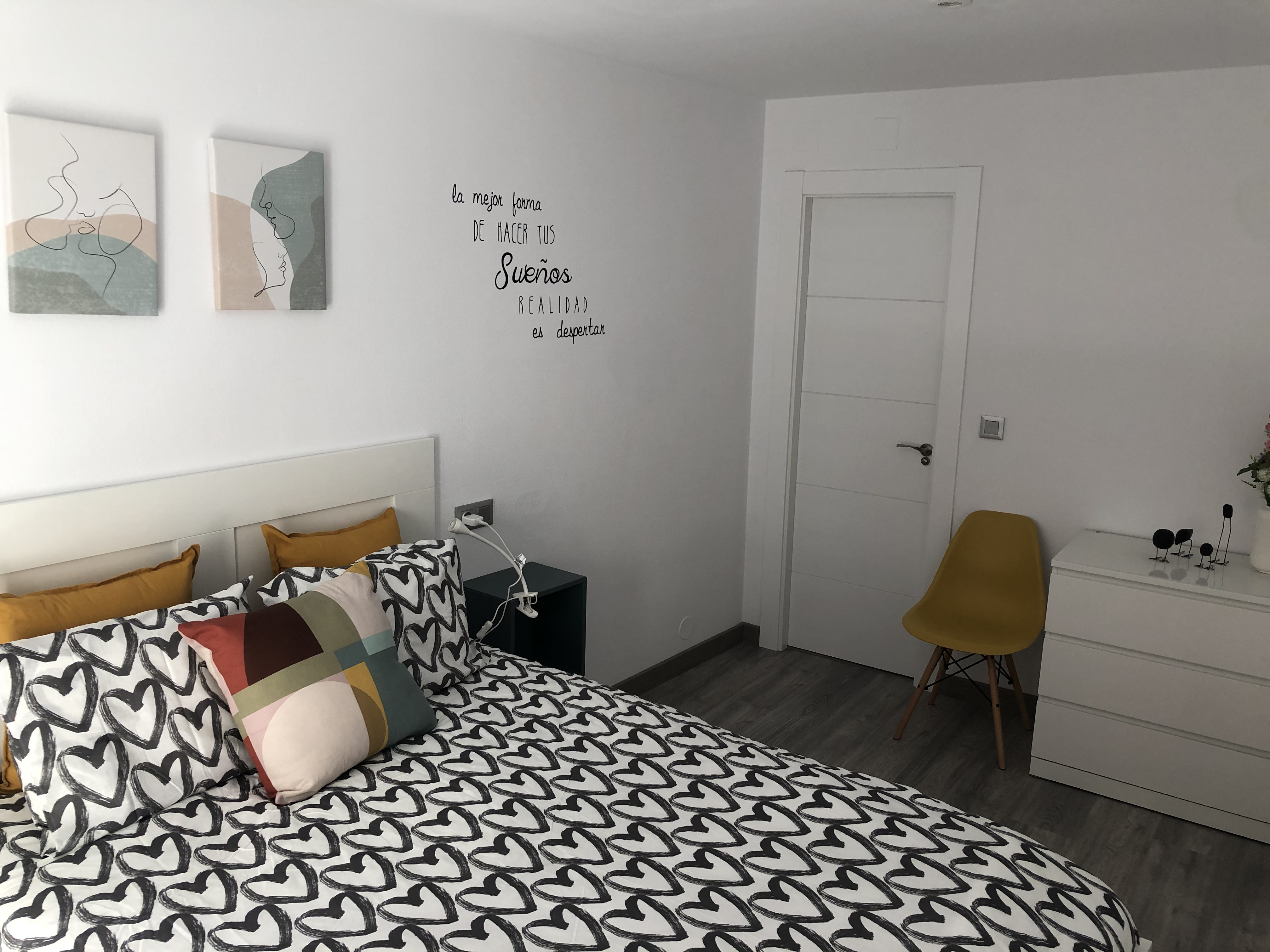 NUEVO - APTO. PRIMERA LÍNEA PLAYA SAN LORENZO - Apartamentos en alquiler en Gijón, Principado de ...