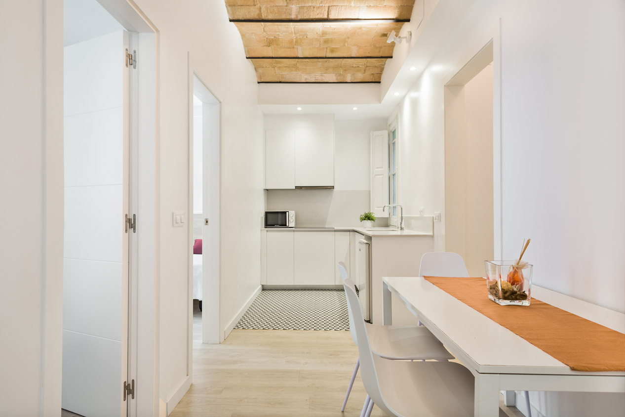 Apartment with Balcony and WIFI — real-estate in el Putxet i el Farró, Barcelona