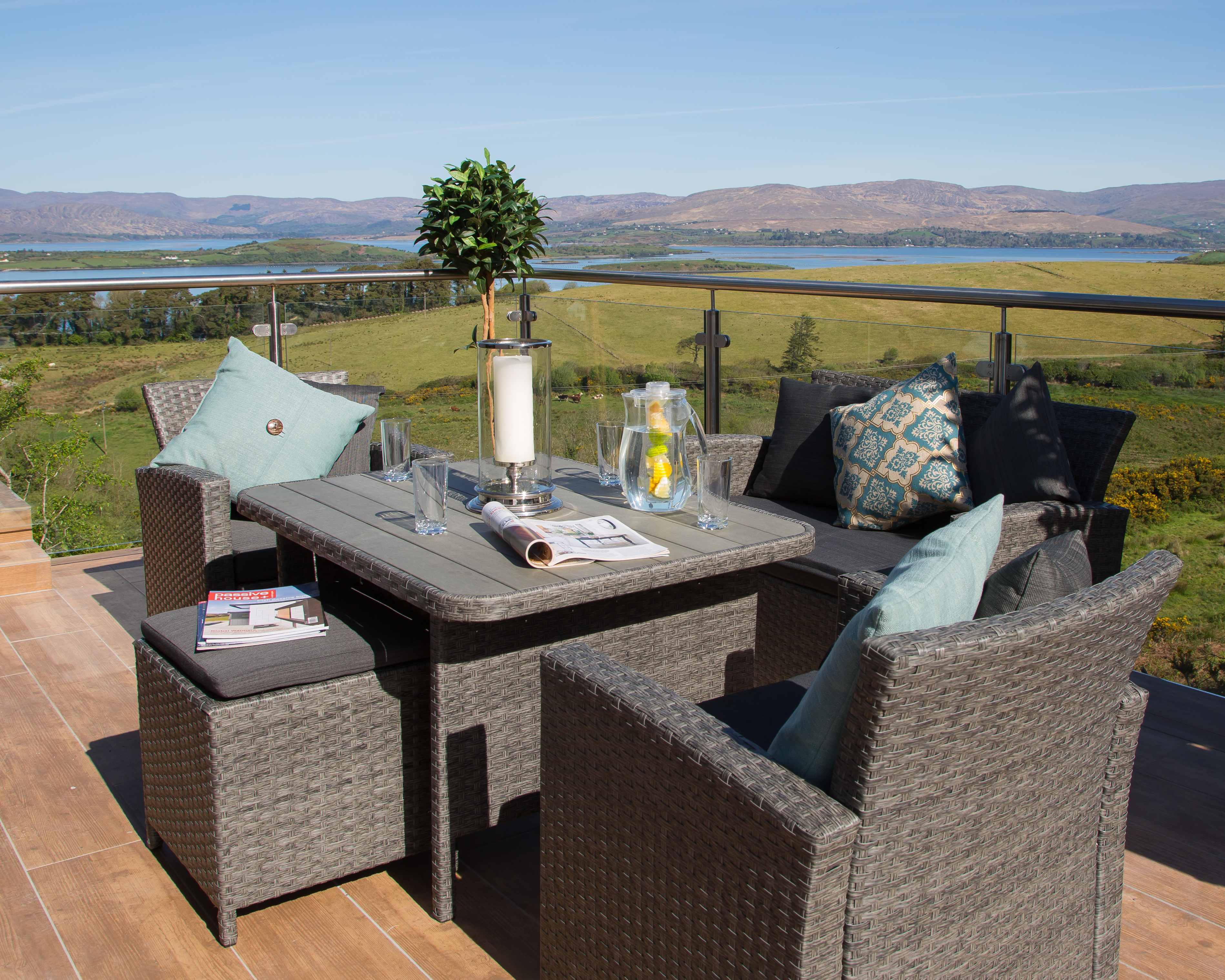 Wolfe Tone Square Bantry, West Cork, Bantry P75 HN53 Ireland Location. Cleanliness. Service. Value. Visit The Bantry Bay on Wolfe Tone Square and enjoy the great atmosphere in our bar, restaurant, and Date of stay: October 2019. THE BANTRY BAY - Prices & Hotel Reviews (Ireland