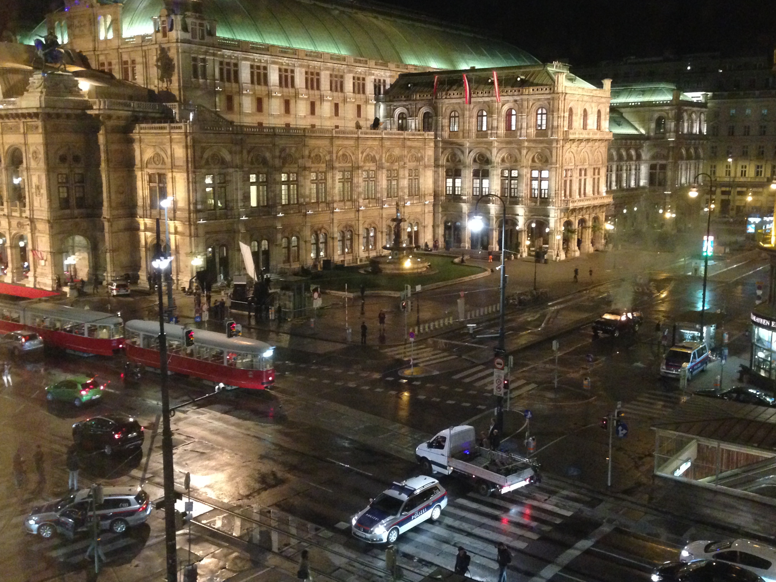 90m2sq apartment for rent with Opera & hotel Brist