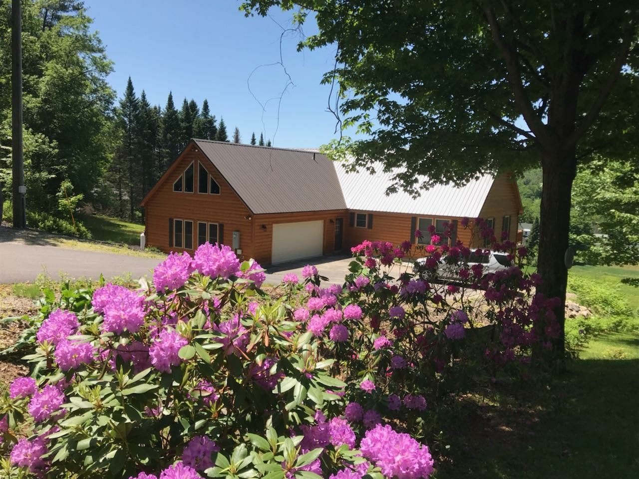 The Bristol Home Beautiful Log Cabin Cabins for Rent in Bristol, New