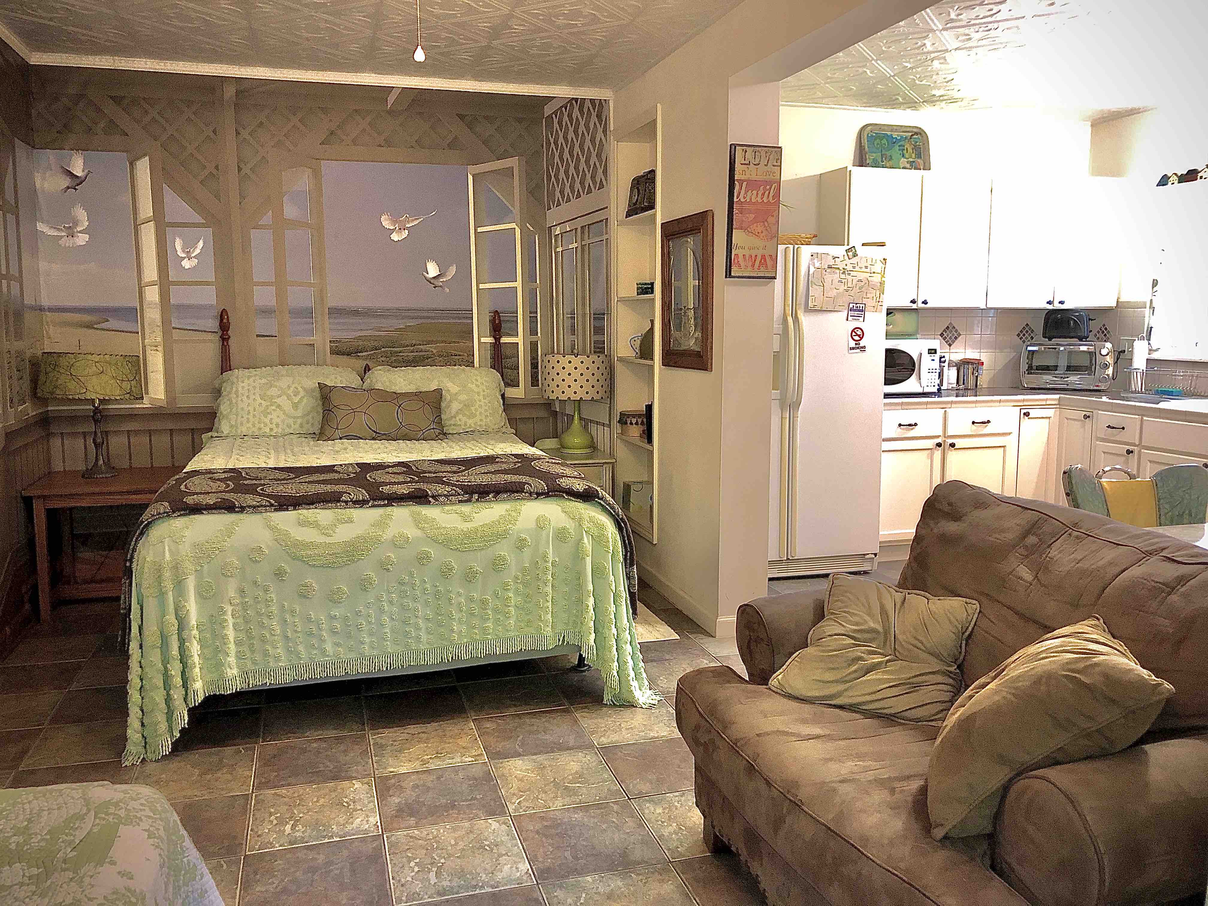 Dove Nest Apartment in Nature Habitat