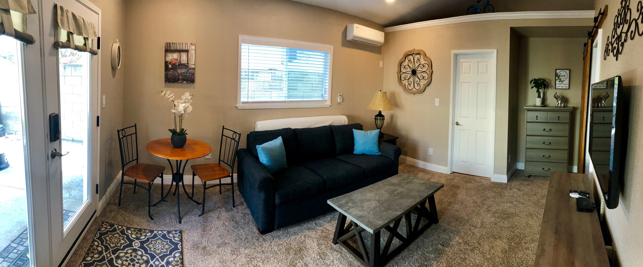 Charming Craftsman Casita close to DTLA & CSULA