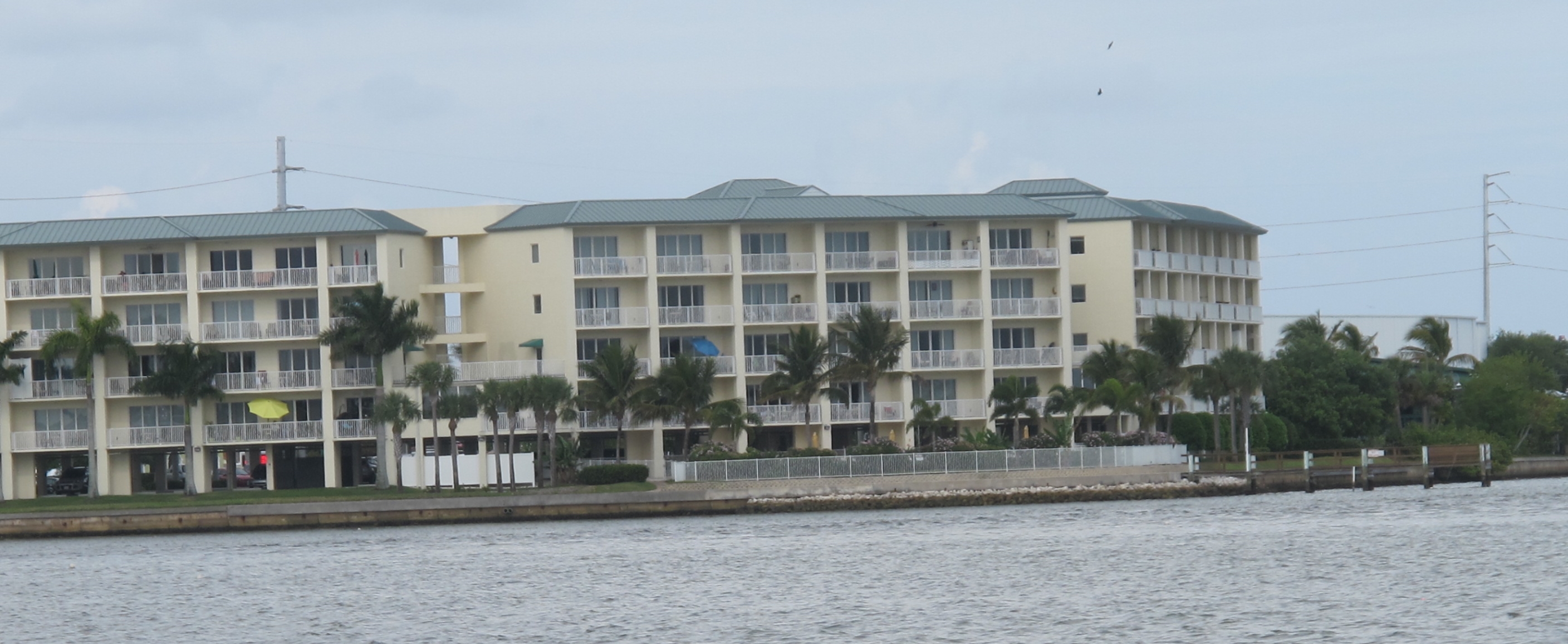 BOCA CIEGA Condo 203 Apartments for Rent in Saint Petersburg