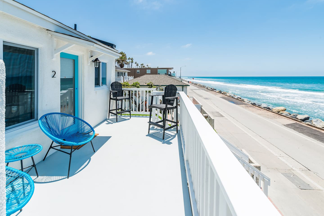 Beach house rentals, Pet-friendly beachfront rentals | Airbnb