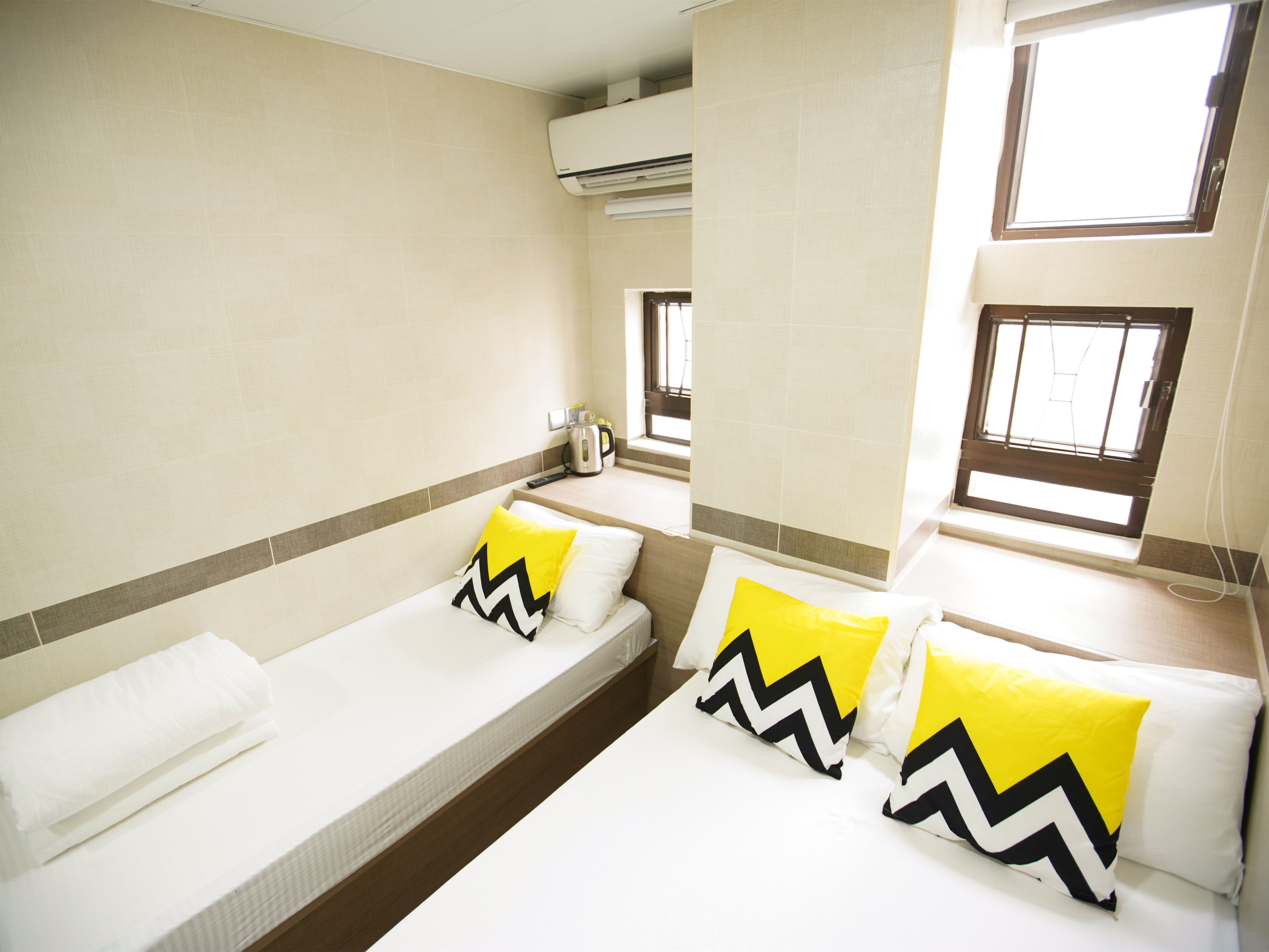 MK MTR:Family Hotel for 3 pax