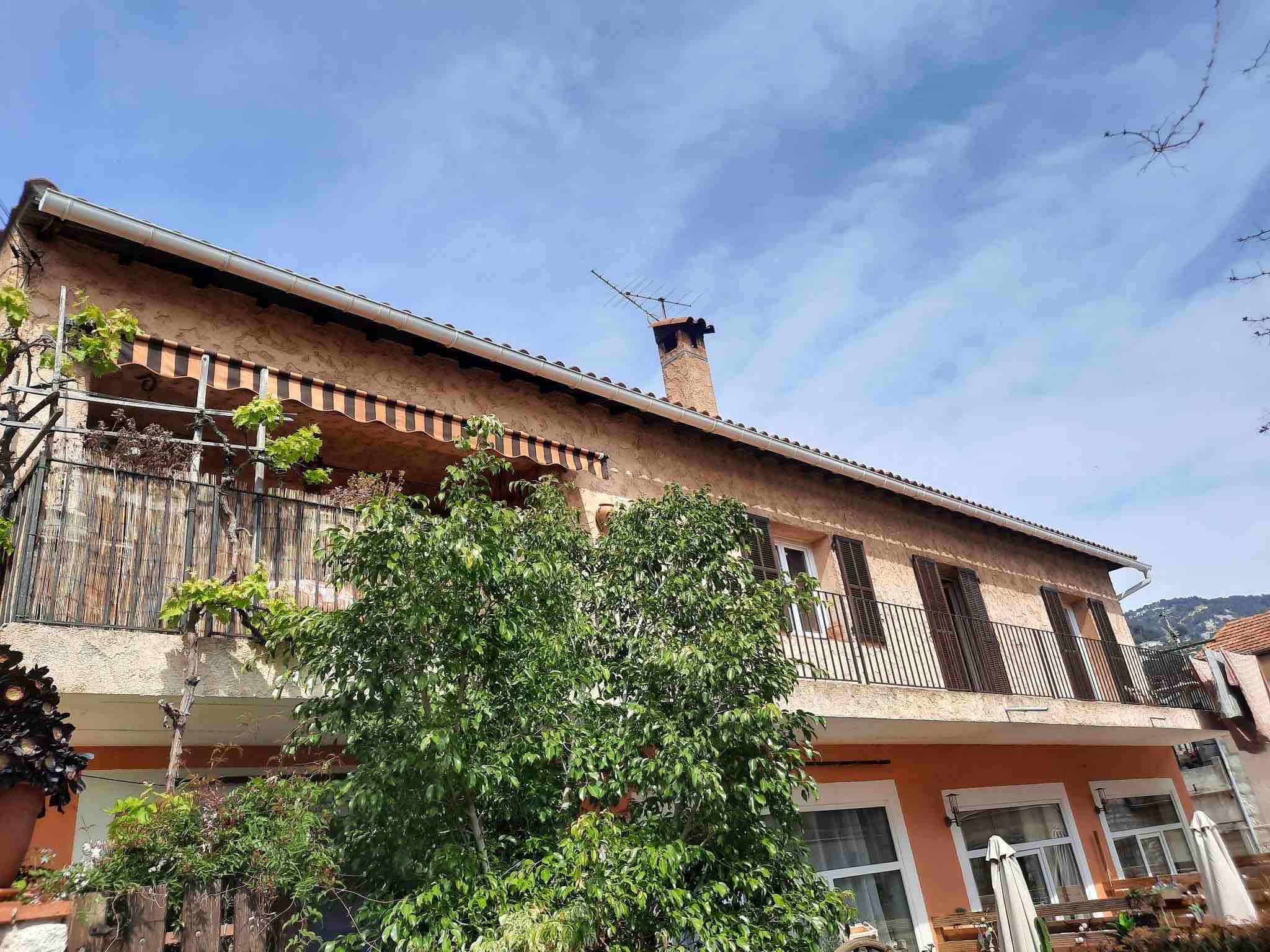 Provencal house  near city center