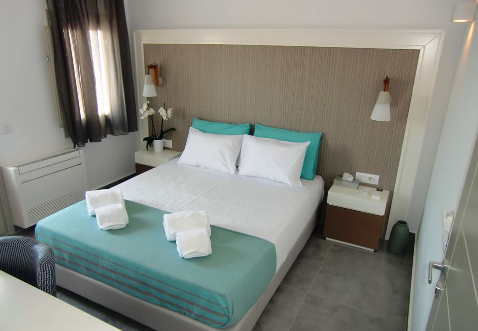 Platia Fira Luxury Rooms