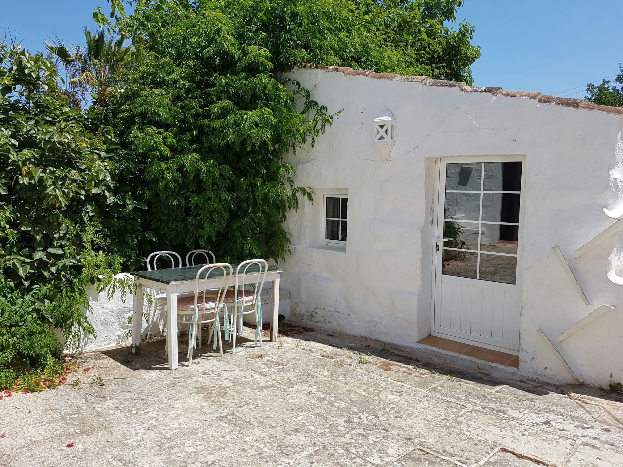 Guest House at Sonblanc with pool