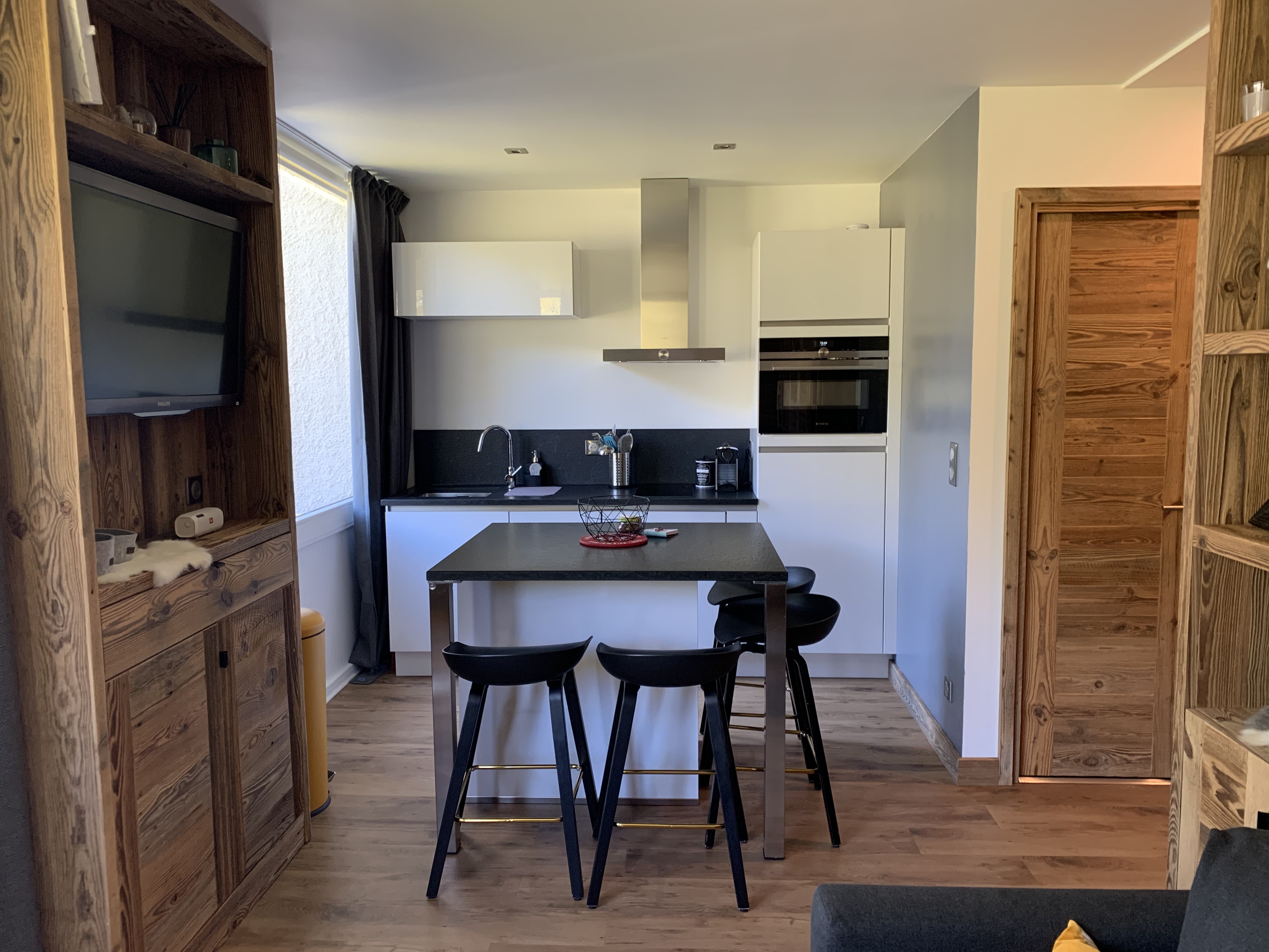 Renovated studio in Val d 'Isere near village center
