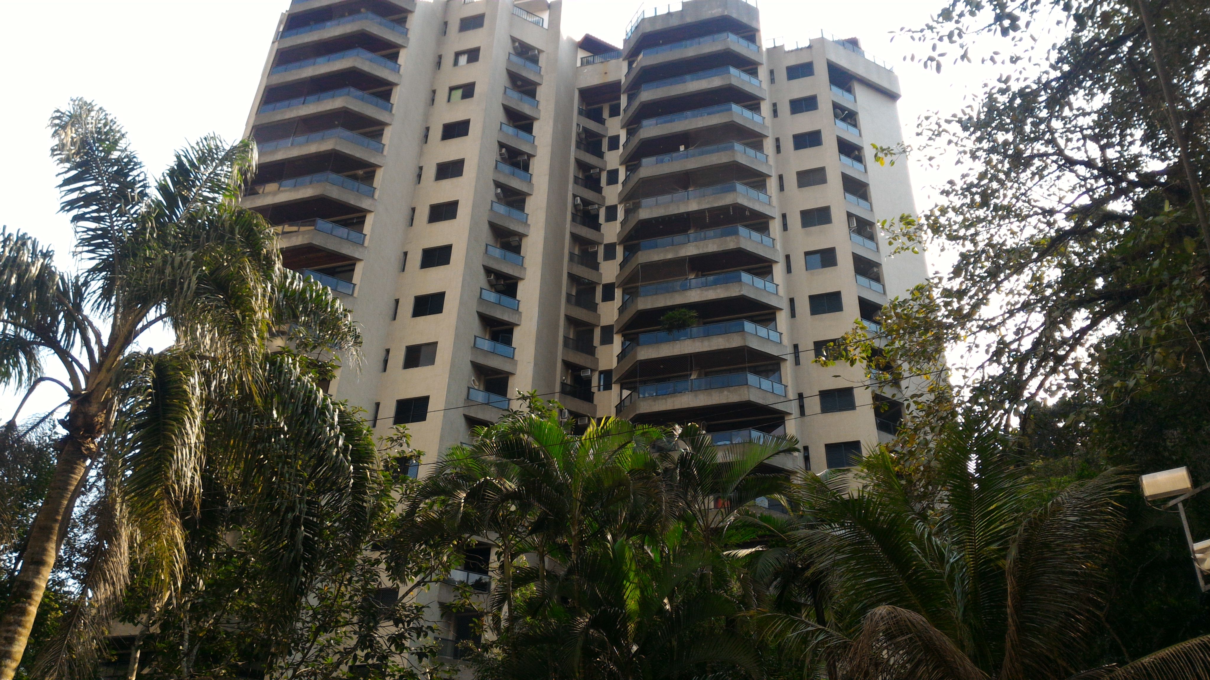 Apt ample and functional in Pitangueiras beach