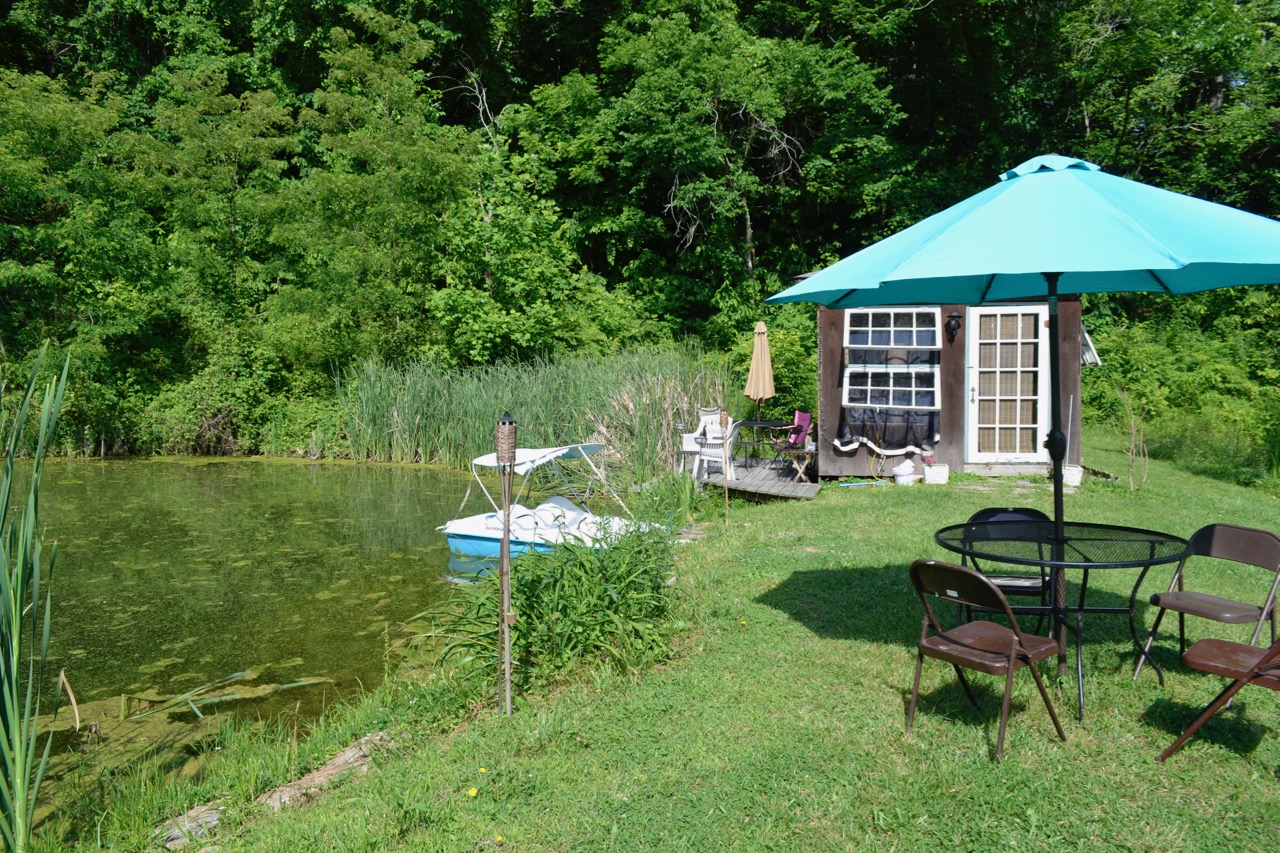Lee's Sweet Retreat Cabins for Rent in Sneedville, Tennessee, United