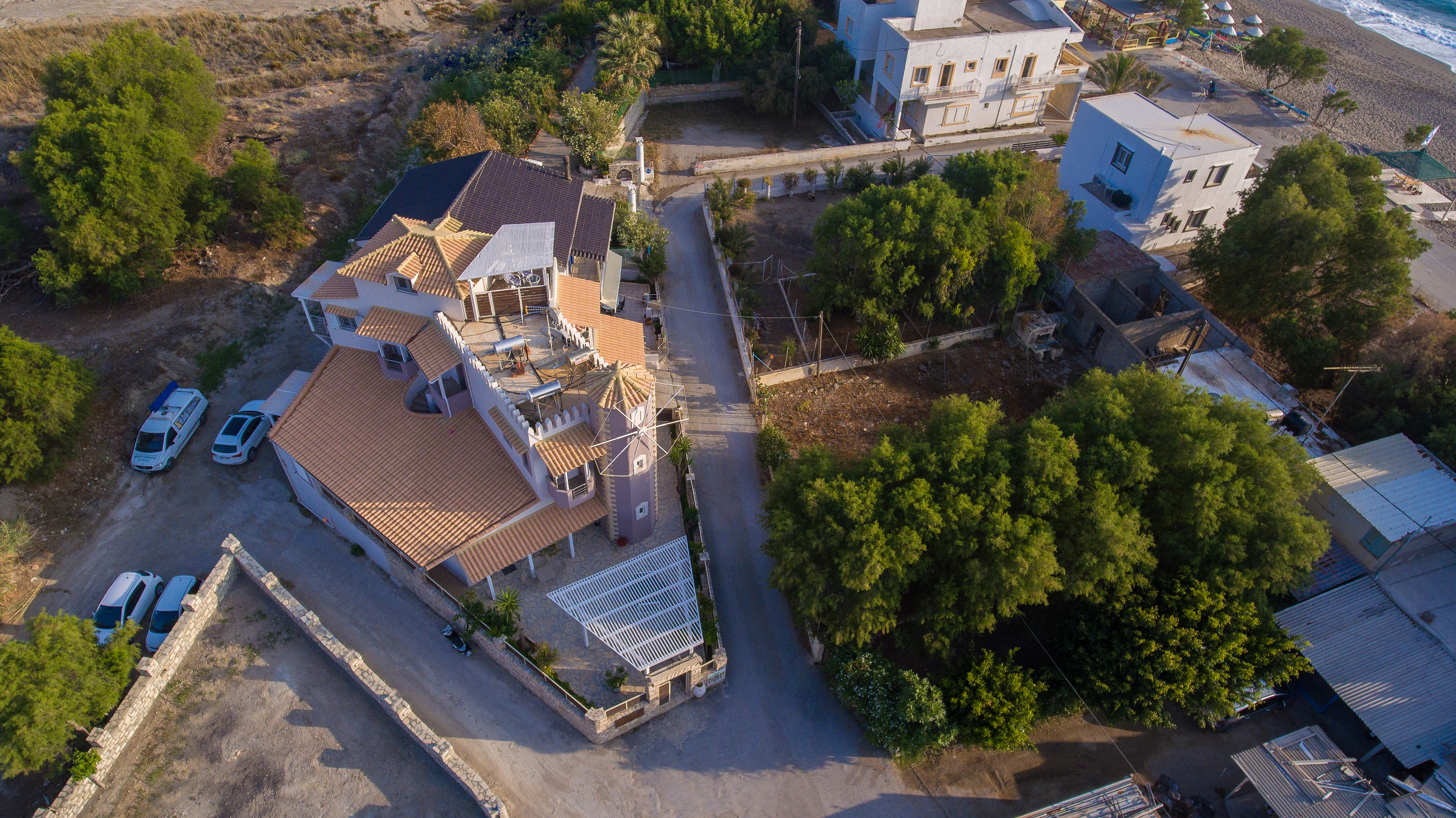 Milos:green apartmnent