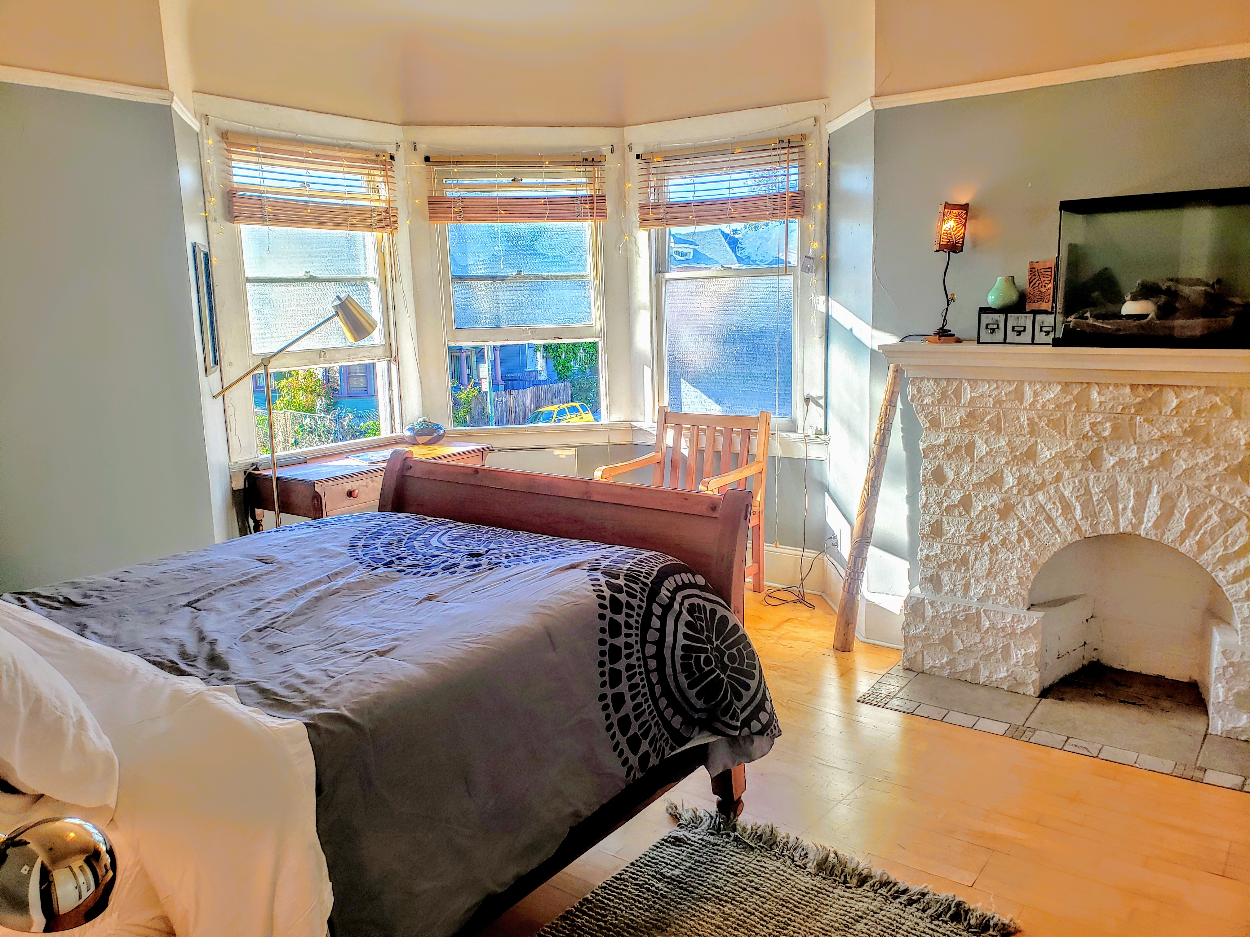 Spacious, Sunny, Close to BART in Longfellow, Oakland