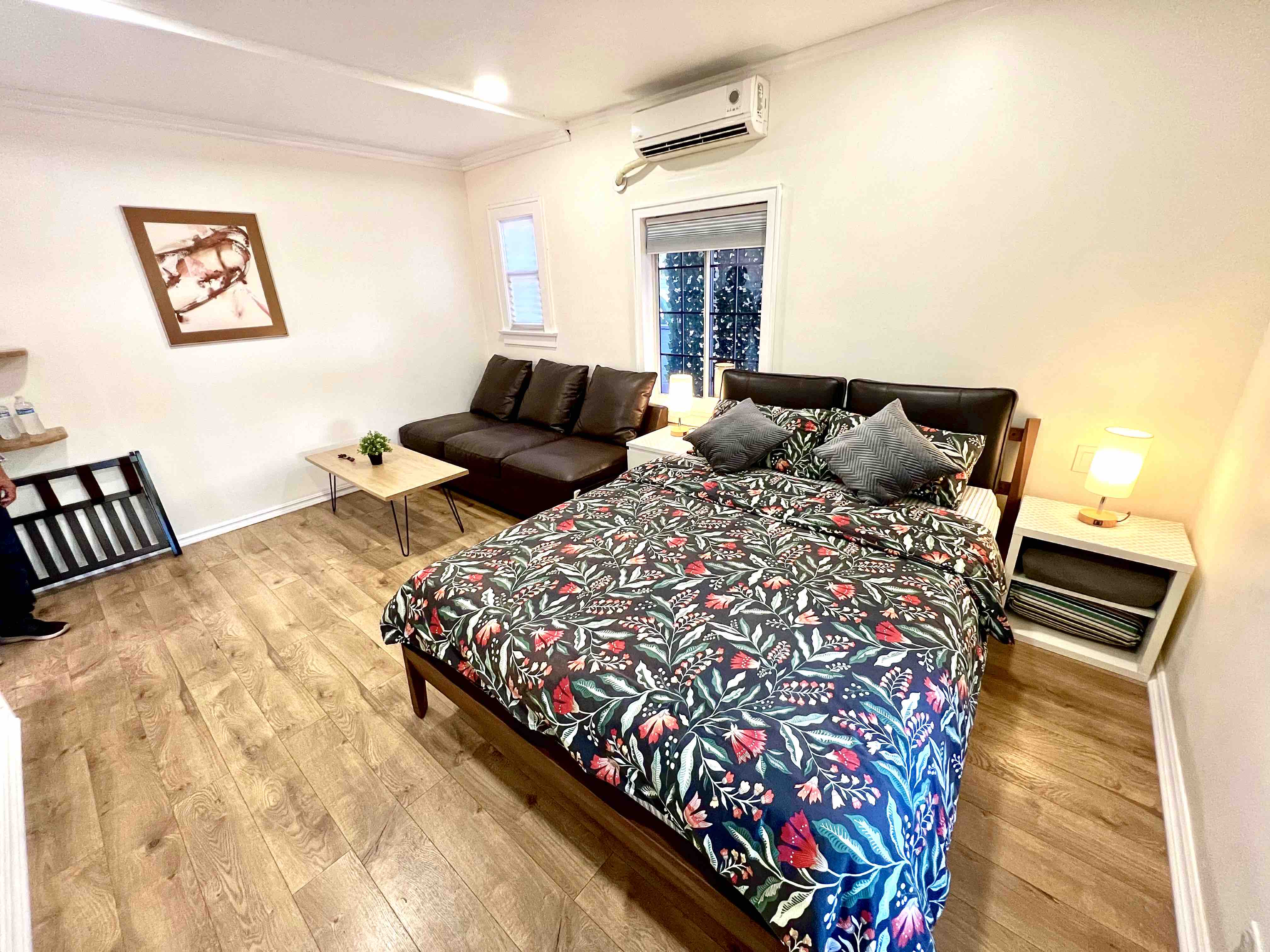 #2 Private entrance+Private bathroom and kitchen