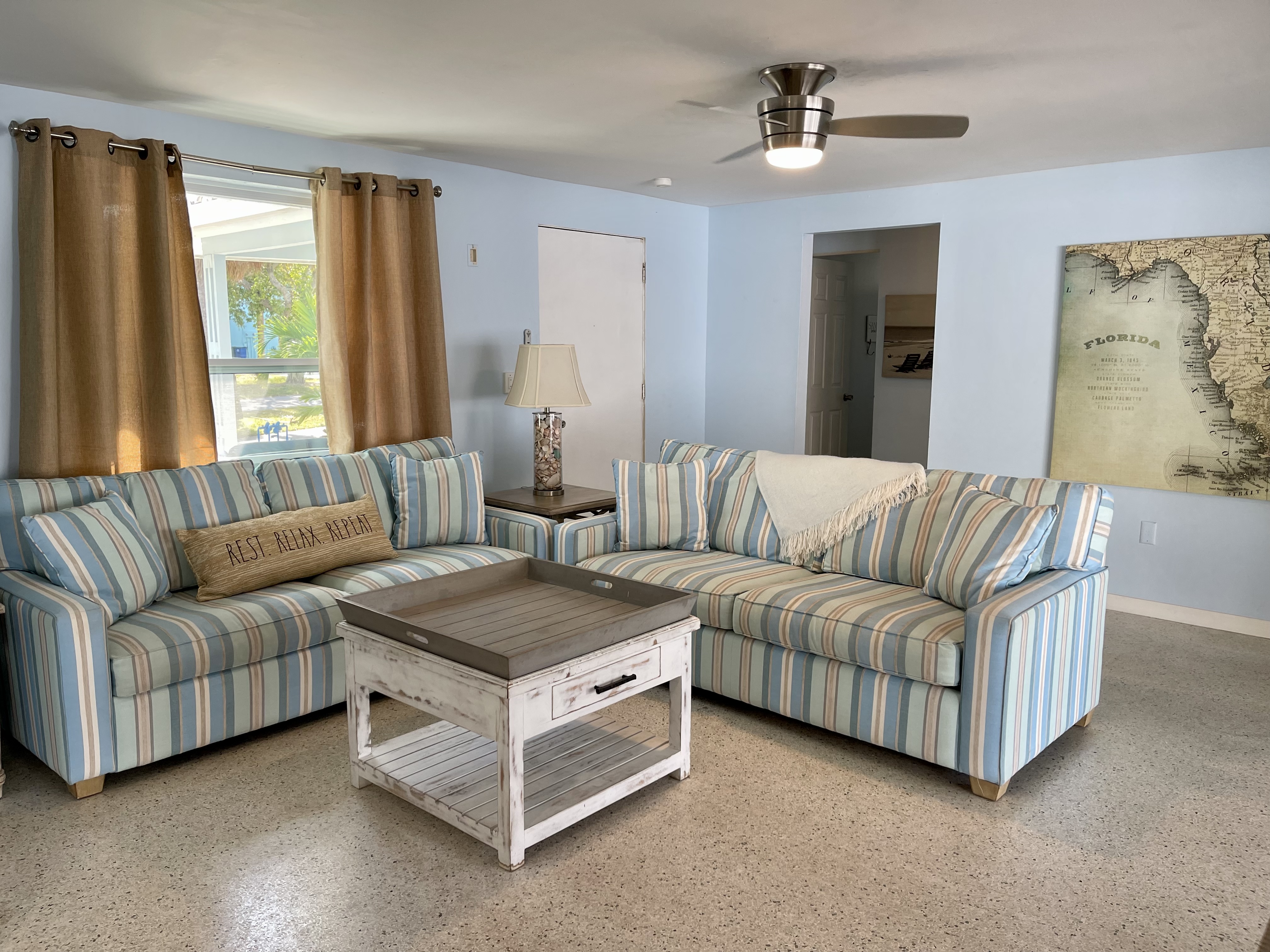 Siesta Key Beach & Village 2BR/2BA Steps to Beach