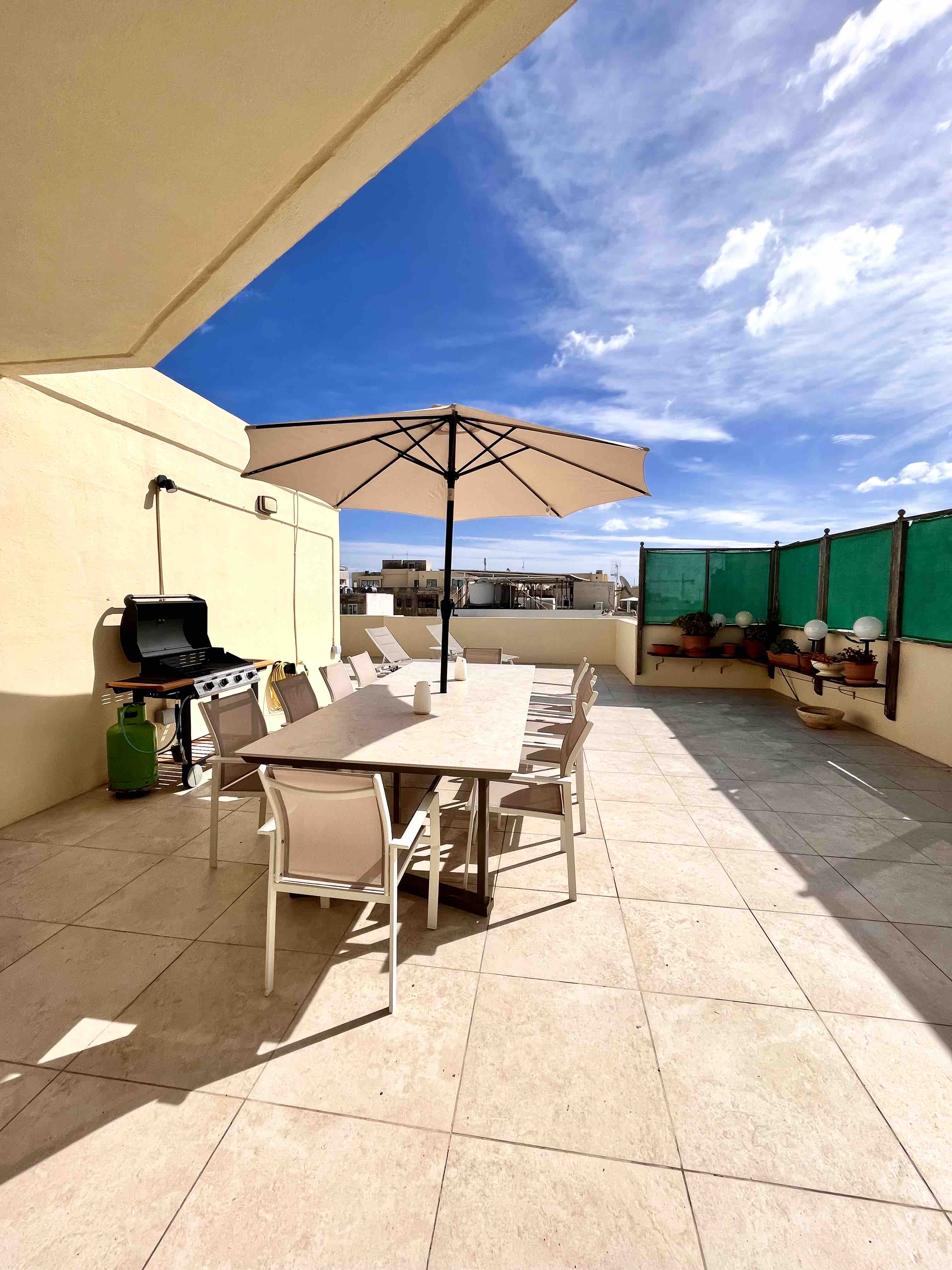 Mediterranean Bliss: Sliema Penthouse