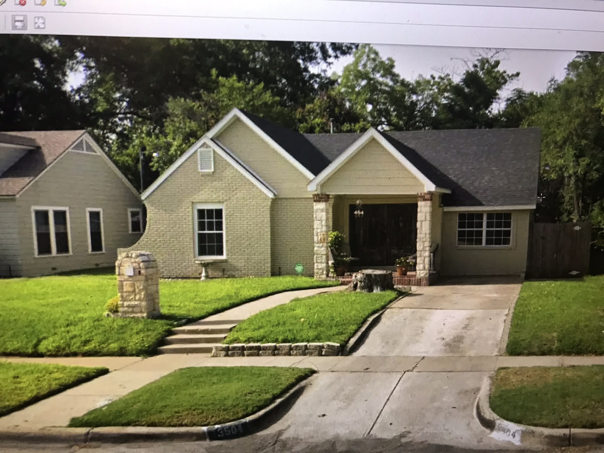 Cozy house 5 minutes from Dwnt, W 7th, Stockyards in Fort Worth