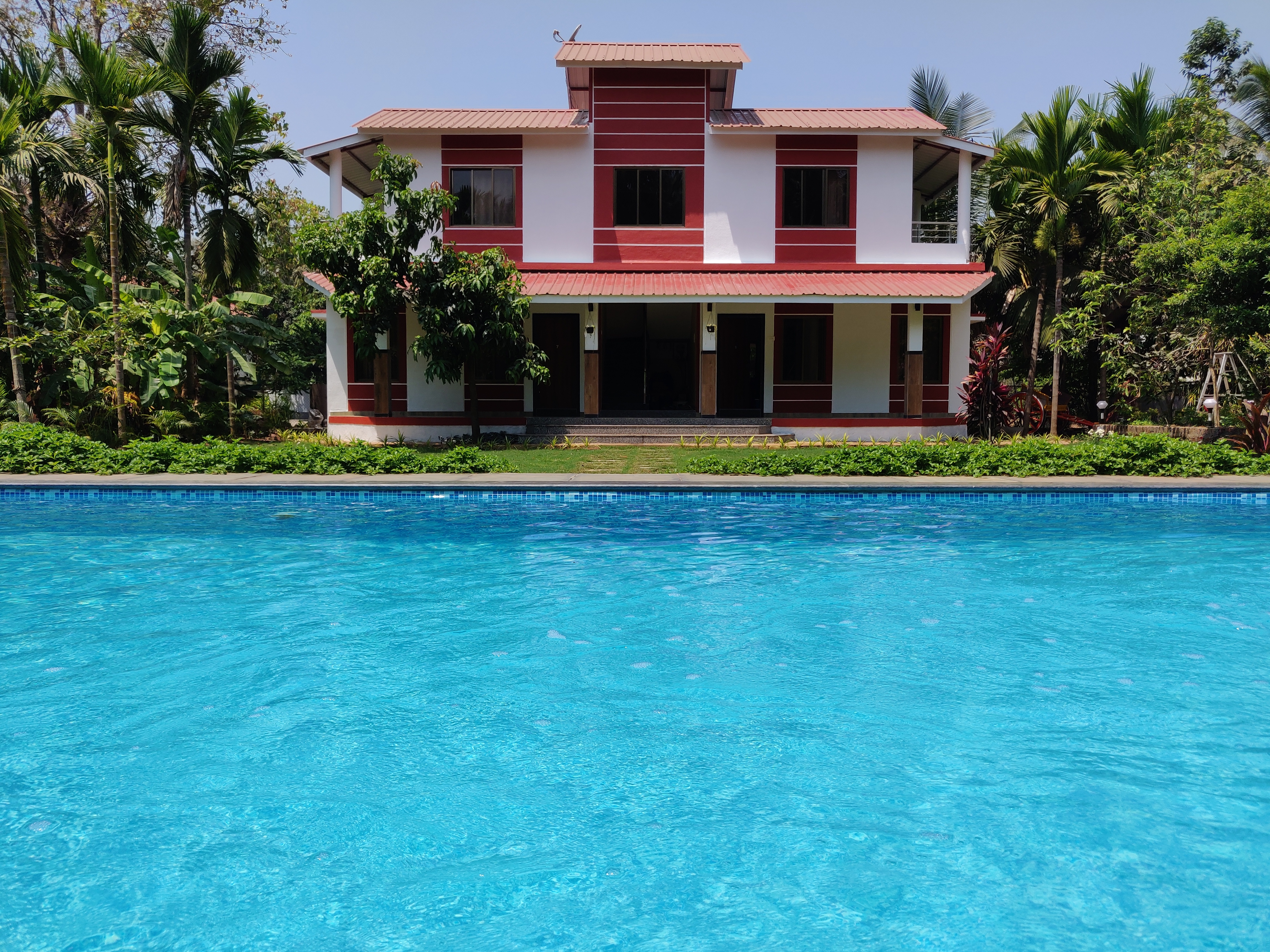 Chaitraban cottage large room AC