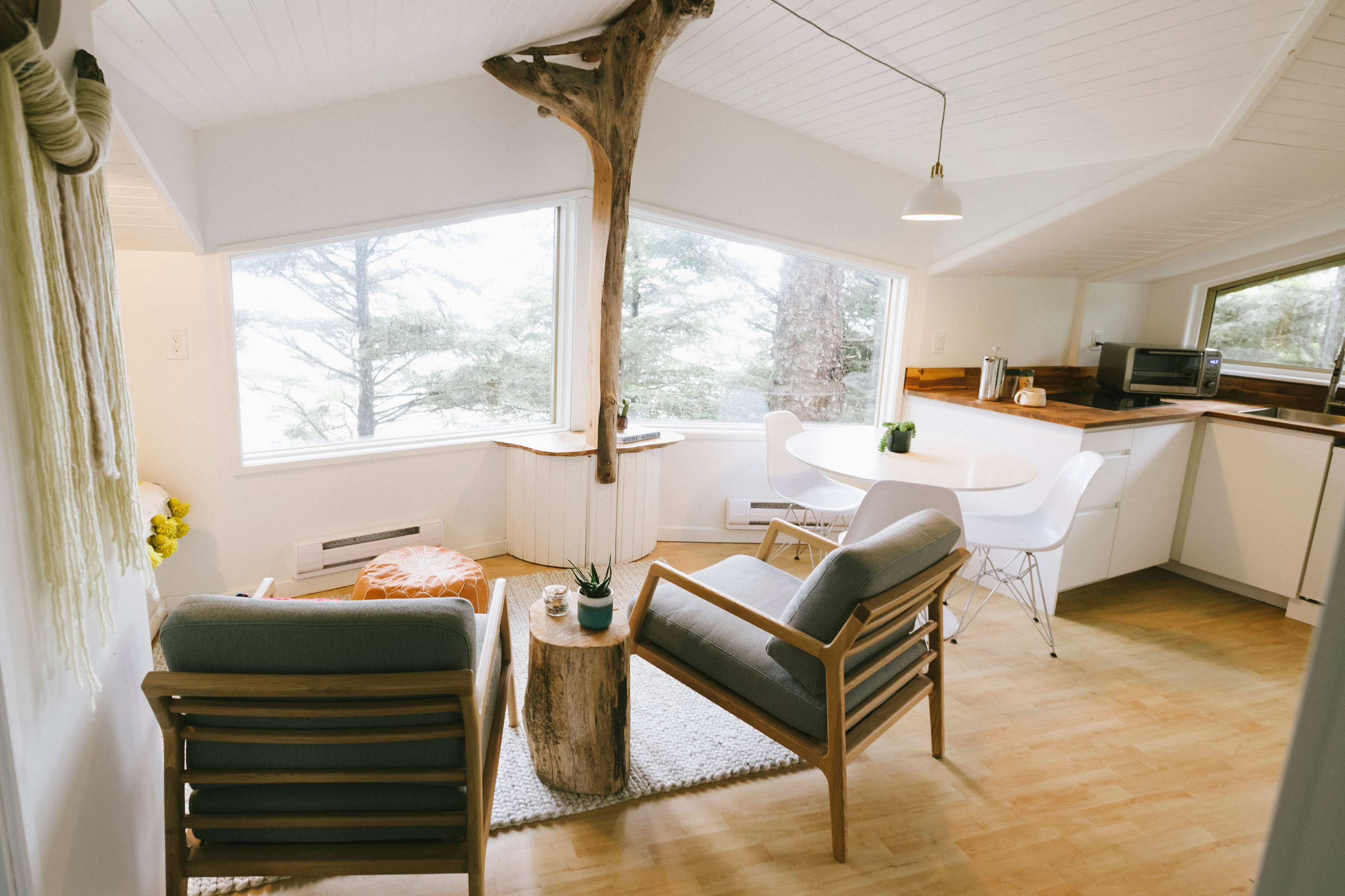 Chesterman BEACHFRONT: Smitolson's Surf Shack