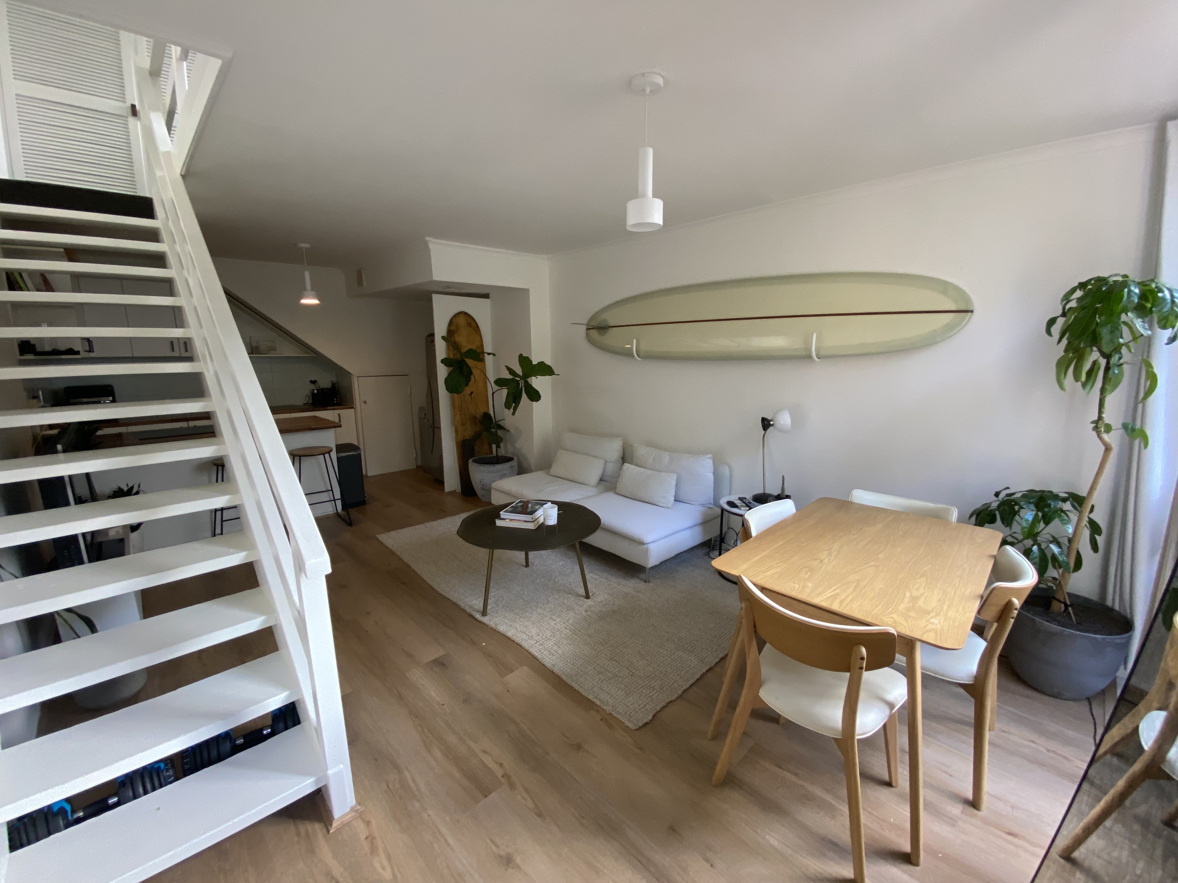 Cozy and bright 1 bedroom townhouse with terrace