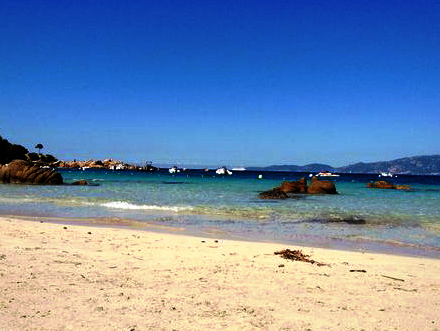 F4 Close to beaches and quiet