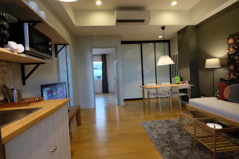 A3.Penthouse/Peace JJmarket-Ari-Siam, Luggage drop