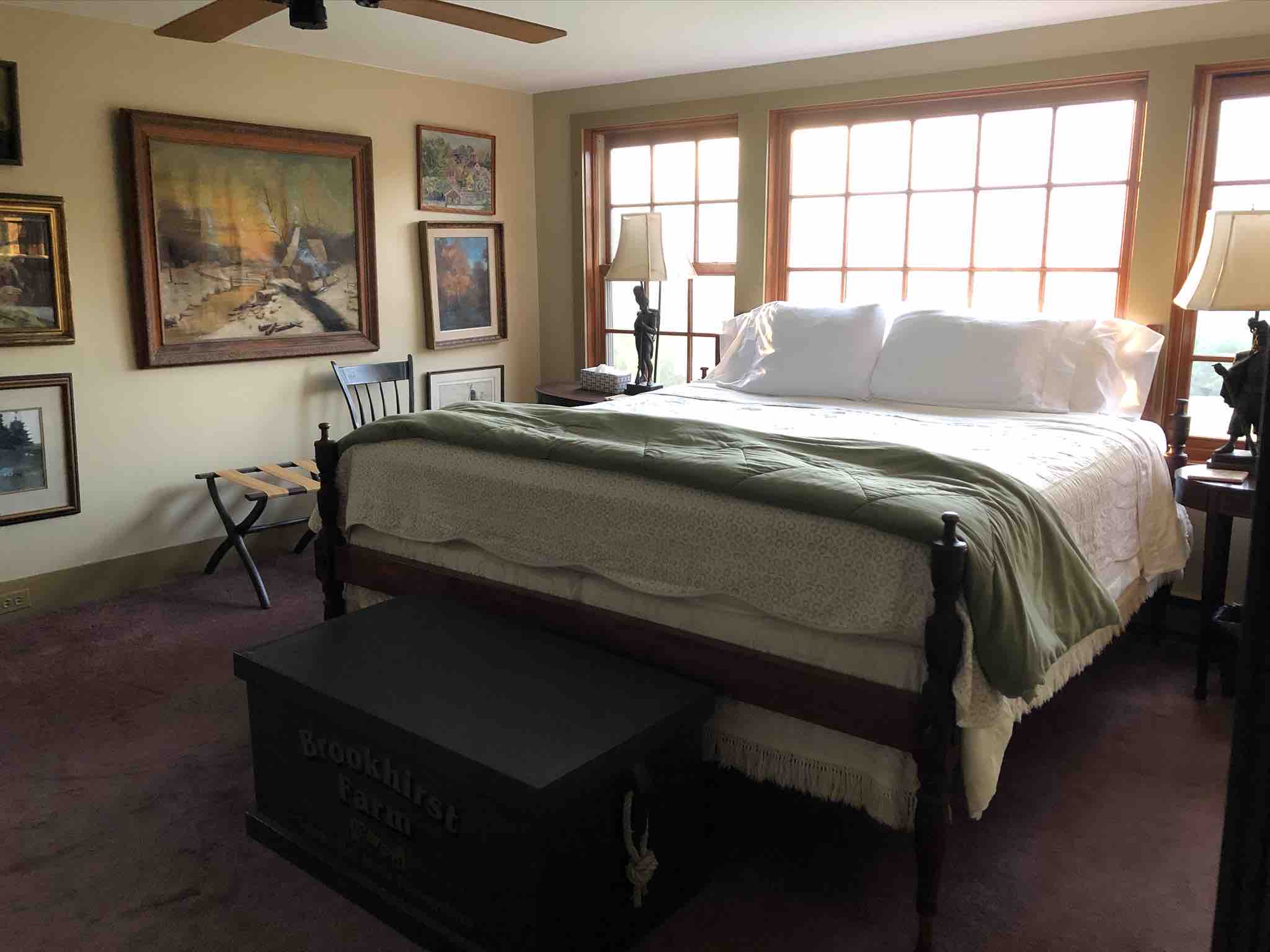  Brookhirst Farm 3 Bedrooms, 2 Full Baths Bed and breakfasts for